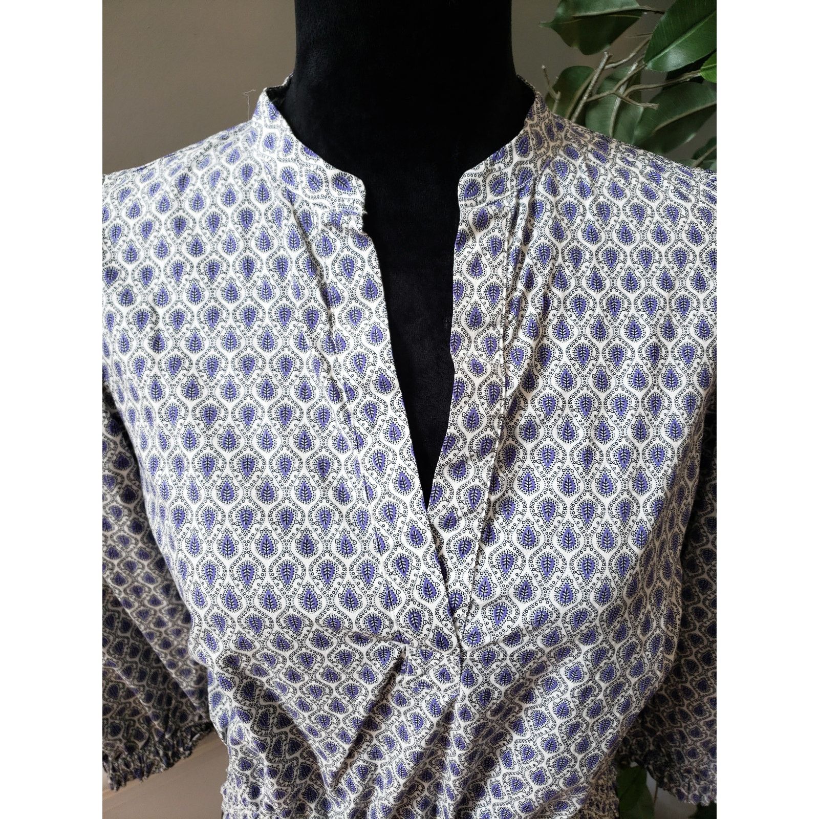 Ann Taylor Ann Taylor Blouse Women XXS Purple White Smocked Waist Top Size S / US 4 / IT 40 - 5 Thumbnail