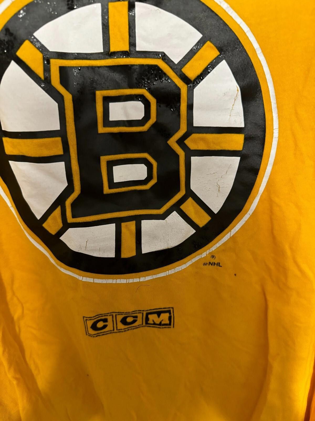 Ccm BOSTON BRUINS Distressed CCM Yellow T-shirt Men's Sz XL Size ONE SIZE - 3 Thumbnail