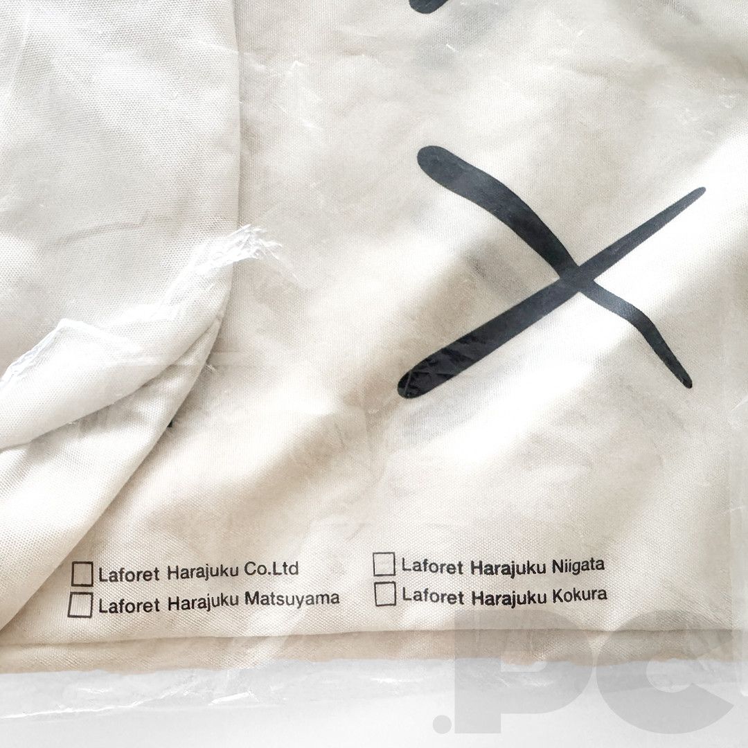 Kaws KAWS x LAFORET 25TH ANNIVERSARY COLLECTION japan vintage Size ONE SIZE - 6 Thumbnail