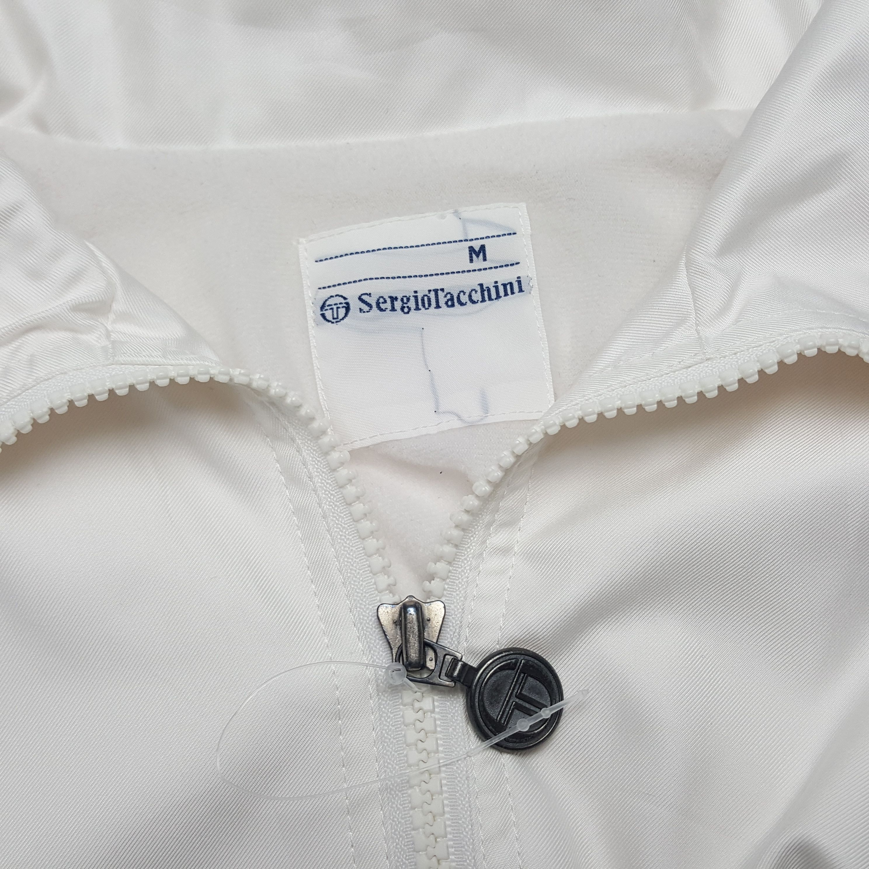 Sergio Tacchini × Vintage Vintage Sergio Tacchini Sports Style Windbreaker Jacket Size US M / EU 48-50 / 2 - 5 Thumbnail