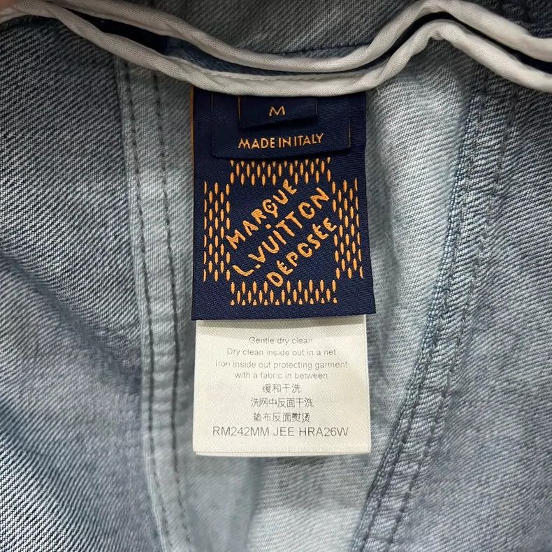 Louis Vuitton louis vuitton Blue striped full-print polo long sleeve Size US M / EU 48-50 / 2 - 6 Thumbnail