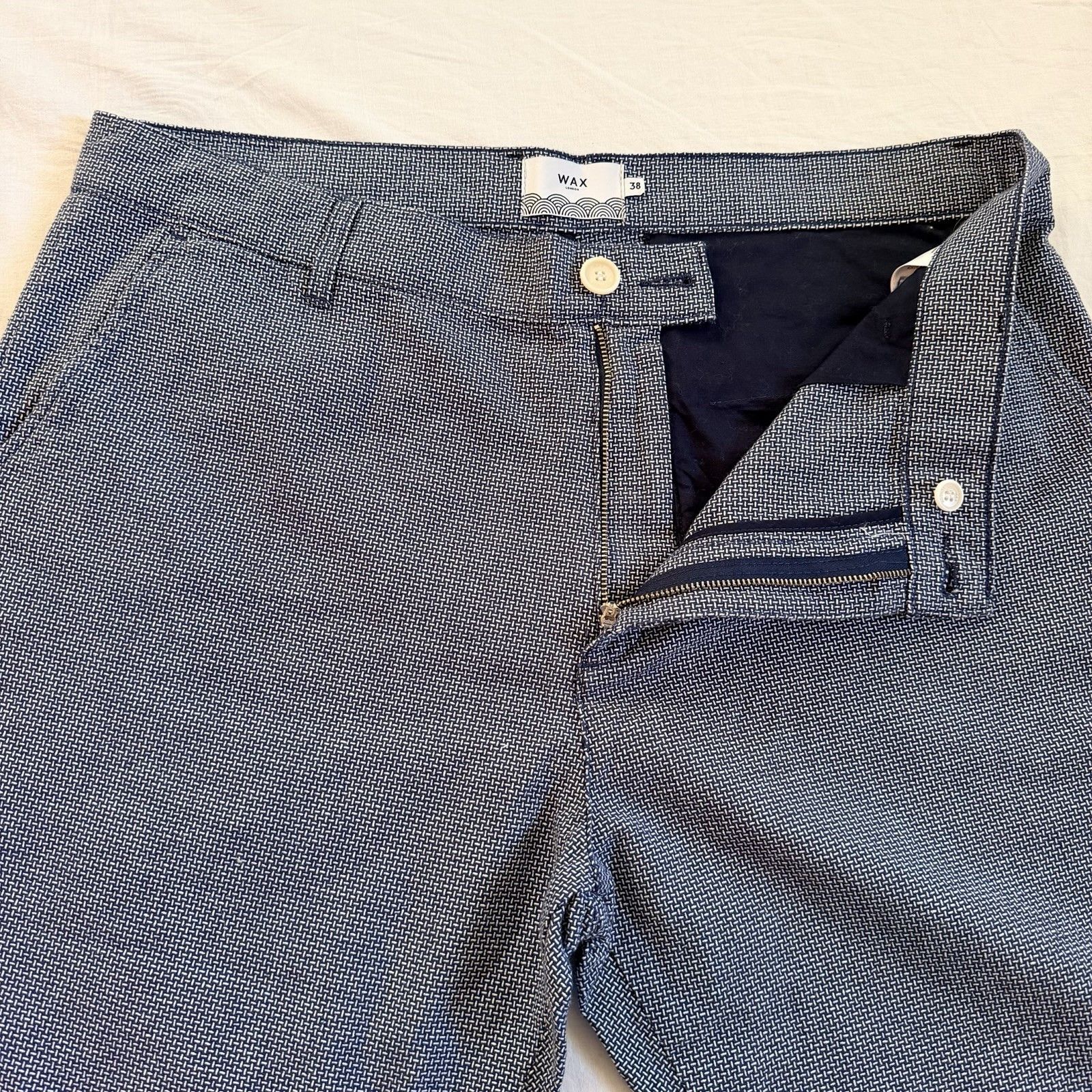 Wax London Wax London Men’s Textured Cotton Shorts Blue White Patterned Size US 38 / EU 54 - 4 Thumbnail