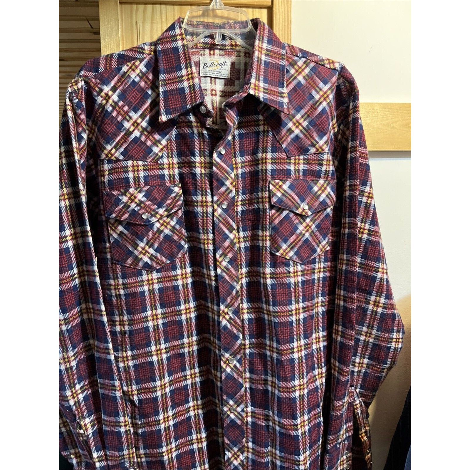 Other Bellcraft Vintage Men’s L Red Plaid LS Pearl Snap Western Size US L / EU 52-54 / 3 - 7 Thumbnail