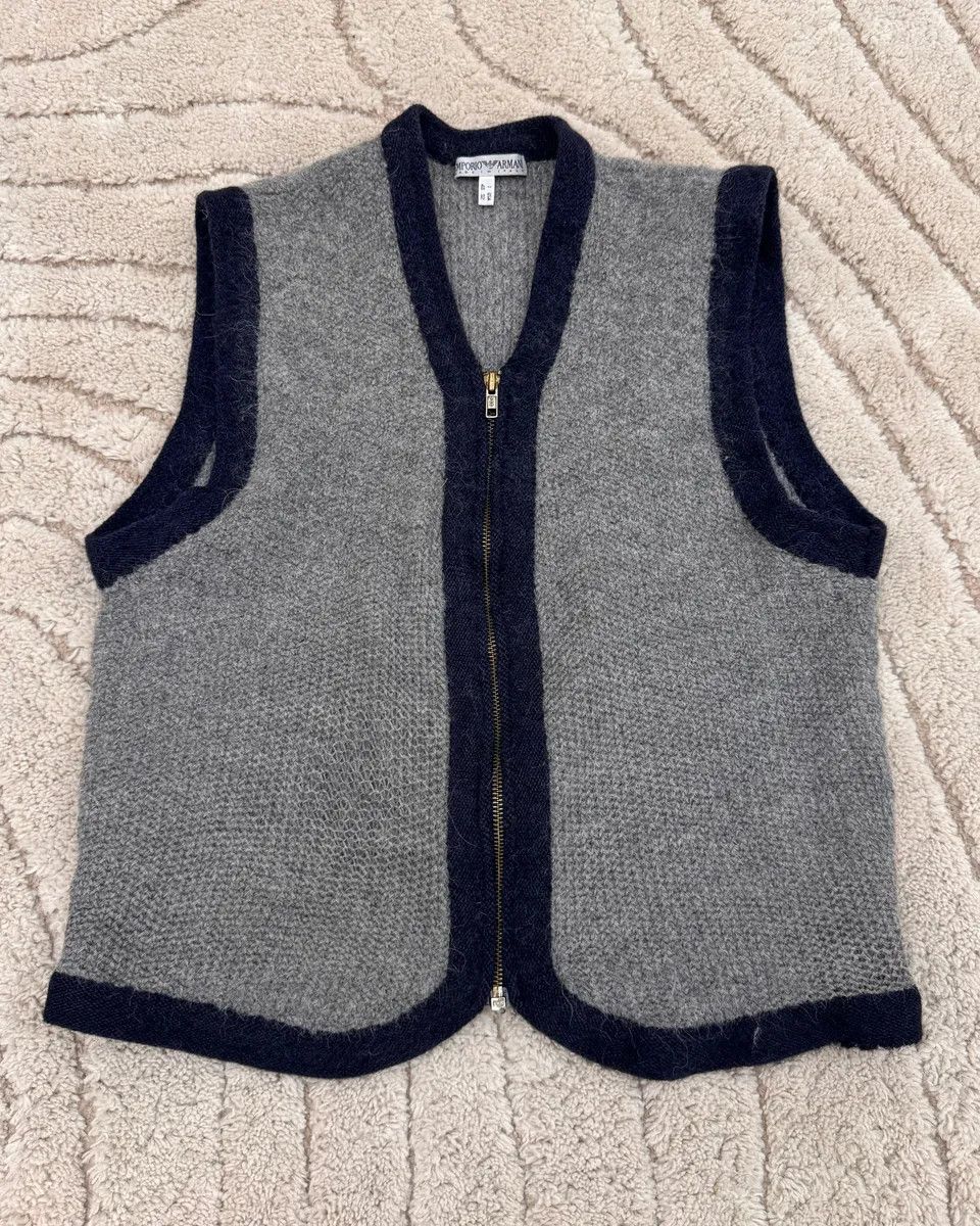 Emporio Armani 2000s Emporio Armani Wool Vest Size S / US 4 / IT 40 - 3 Thumbnail