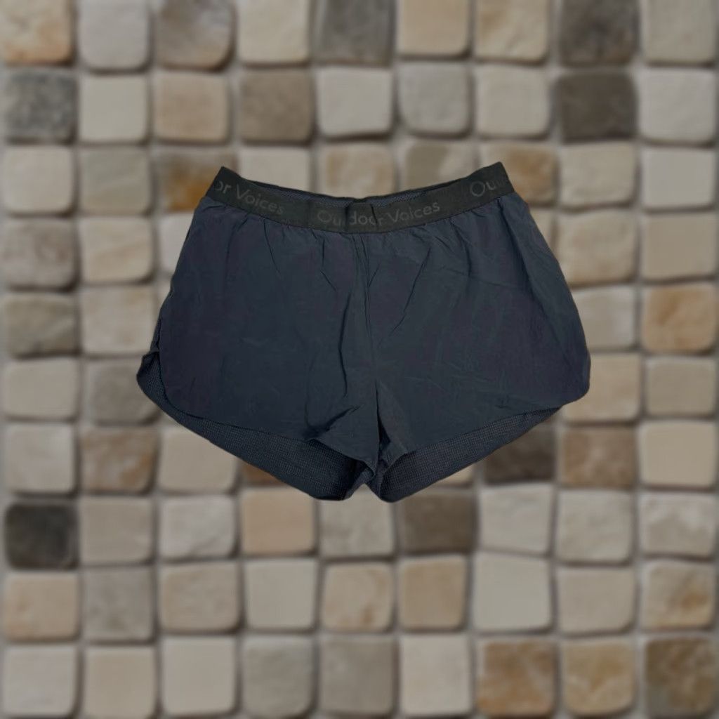 Outdoor Voices VINTAGE Outdoor Voices Relay Shorts Womens Medium Black Stretch Athletic Activewear Size 32" / US 10 / IT 46 - 1 Thumbnail
