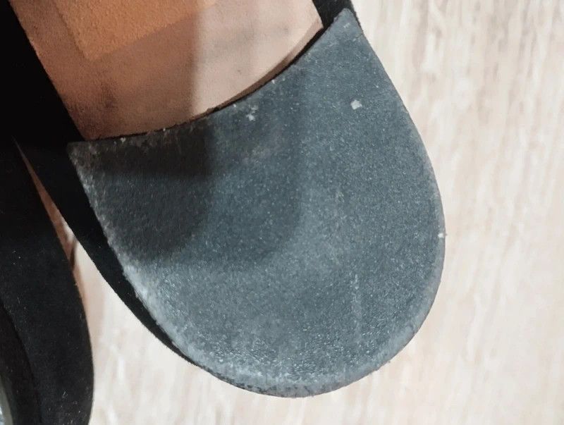 Manolo Blahnik Manolo Blahnik flats slip on size 38 i 1/2 Size US 8.5 / IT 38.5 - 11 Thumbnail