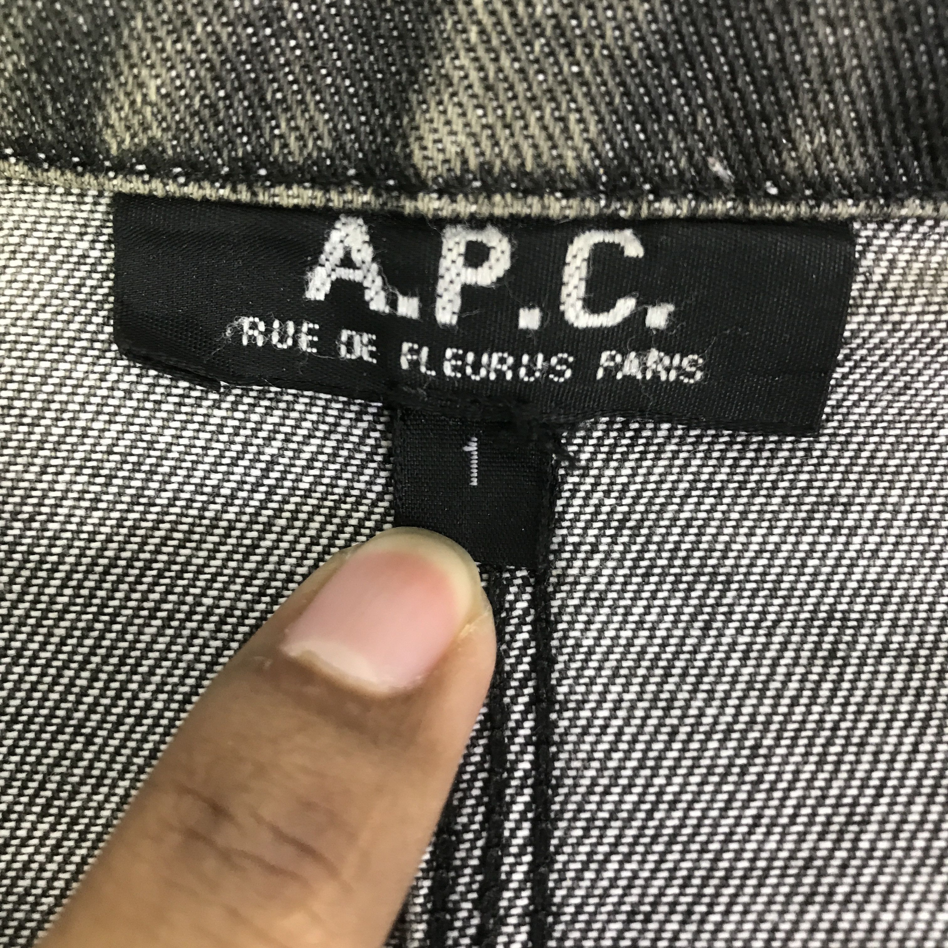 A.P.C. A.P.C Black Faded Denim Button Jacket K115B12 Size US L / EU 52-54 / 3 - 9 Thumbnail