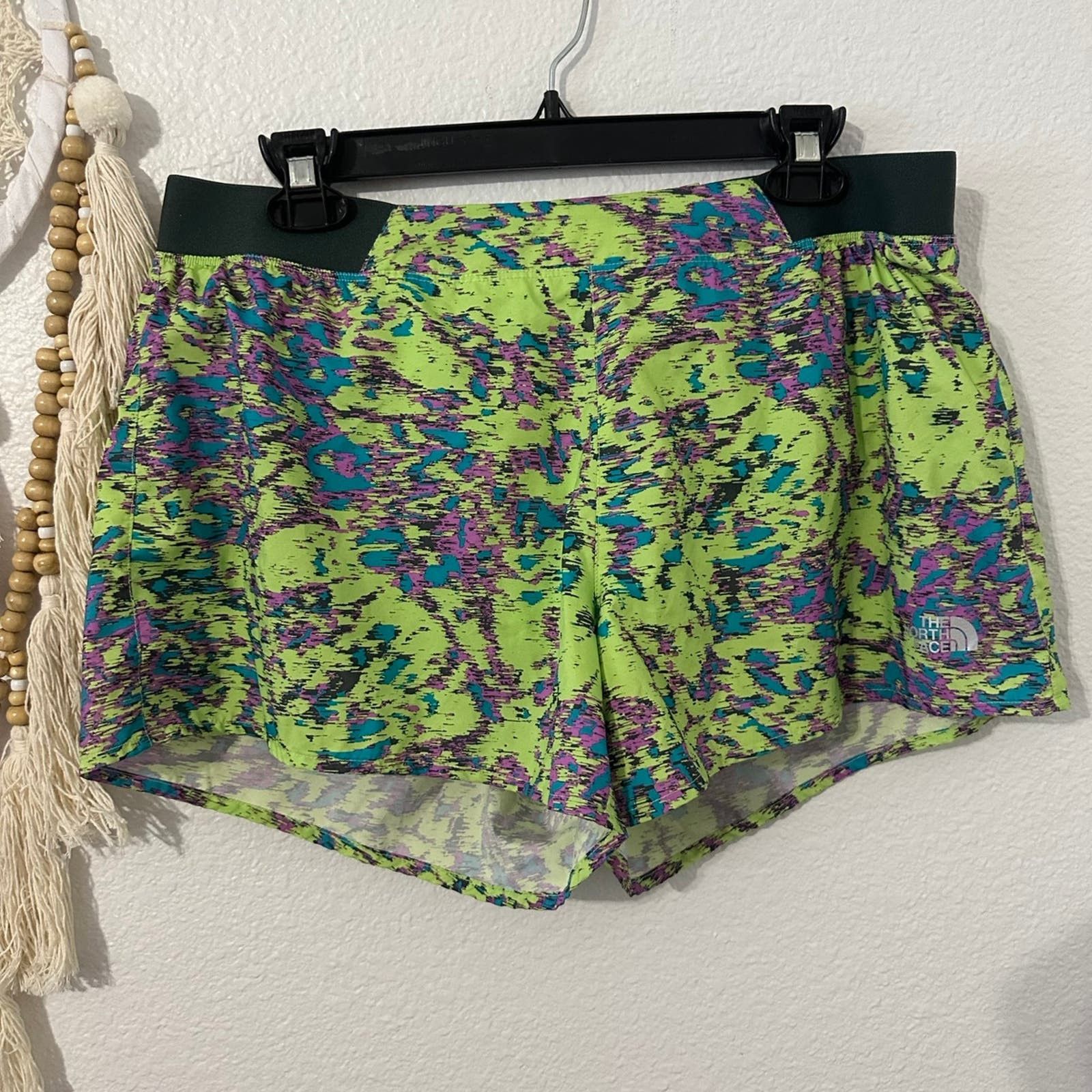 The North Face The North Face Womens large Performance Running Shorts Size 32" / US 10 / IT 46 - 1 Thumbnail