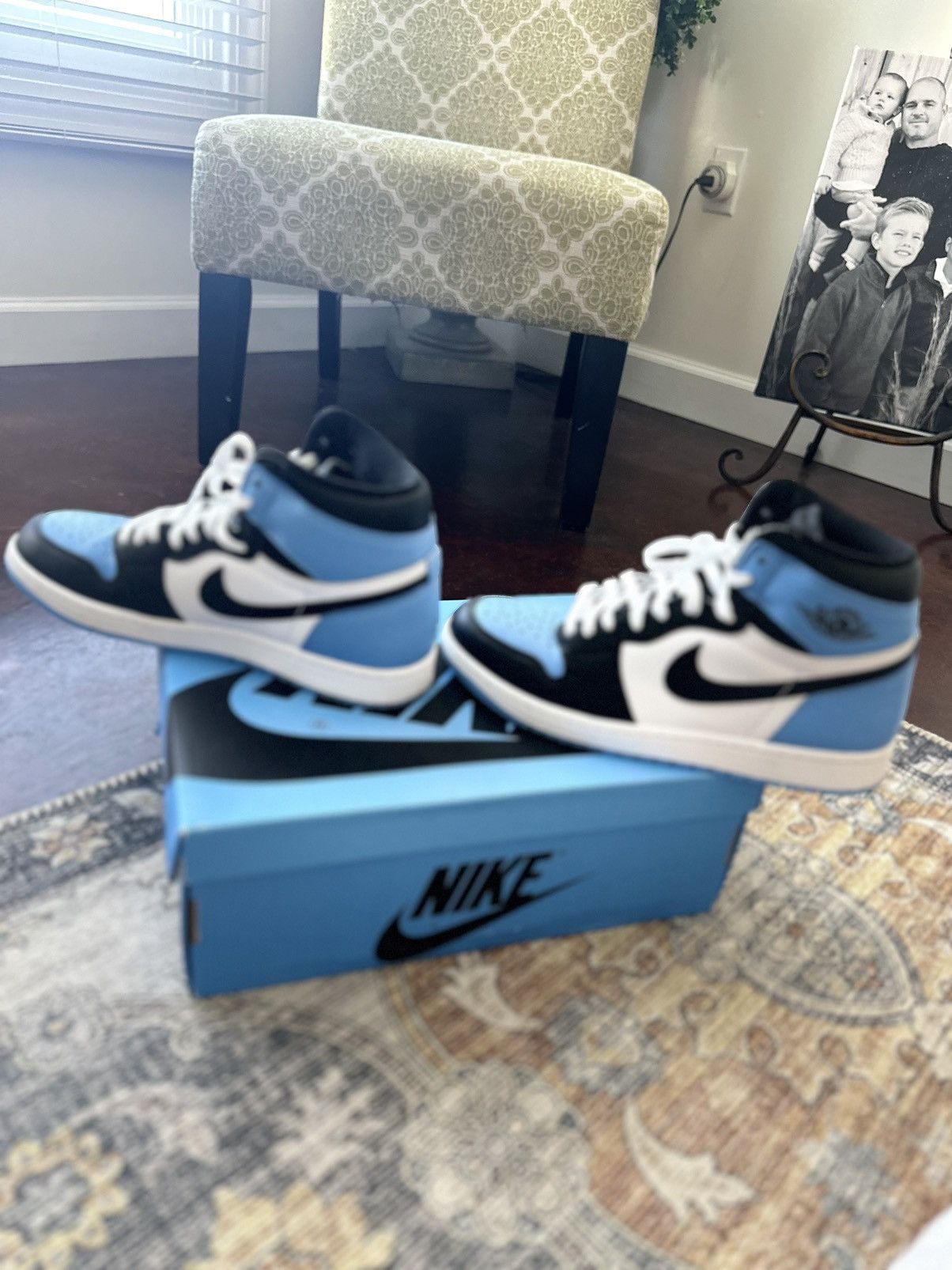 Jordan Brand × Nike Unc Toe Jordan 1 High Size US 10 / EU 43 - 3 Thumbnail