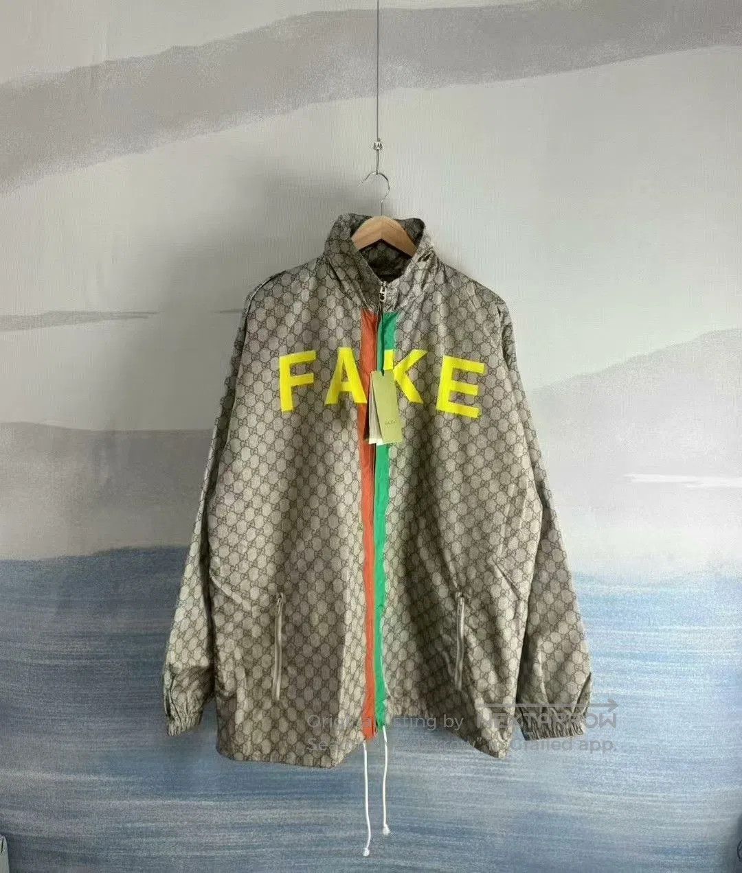 Gucci gucci red green striped rain jacket size 48. Size US L / EU 52-54 / 3 - 1 Thumbnail