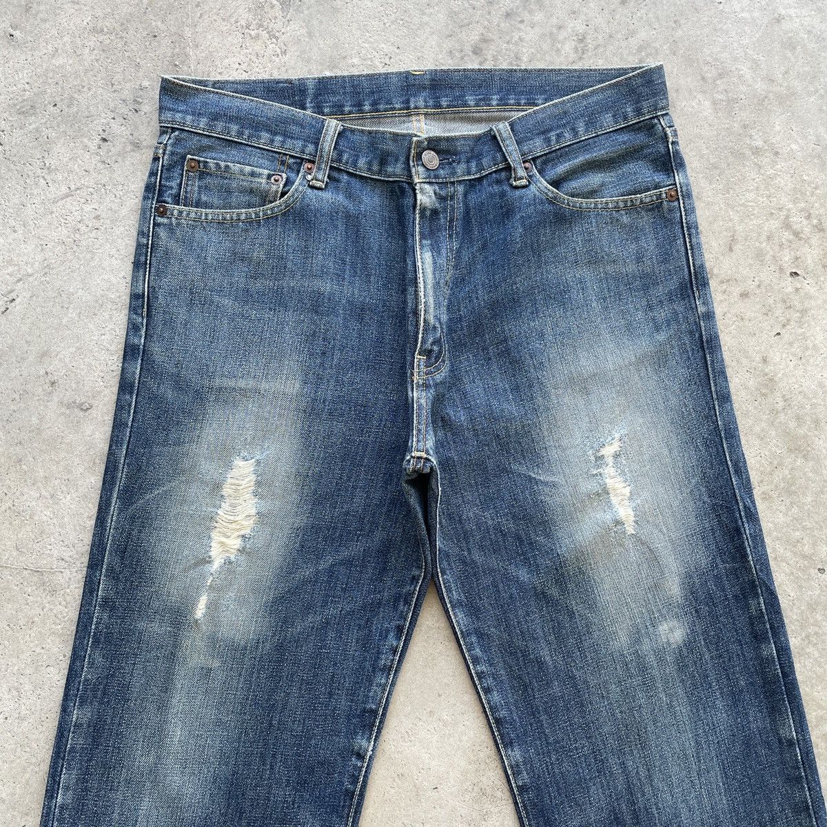Japanese Brand Distressed Jeans Vintage Japanese Faded Denim Pants W34 Size US 34 / EU 50 - 3 Thumbnail