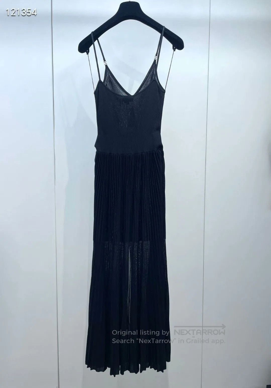 Chanel Chanel 23P Black Knit Camisole Dress. Size XXS / US 00 / IT 34 - 2 Thumbnail