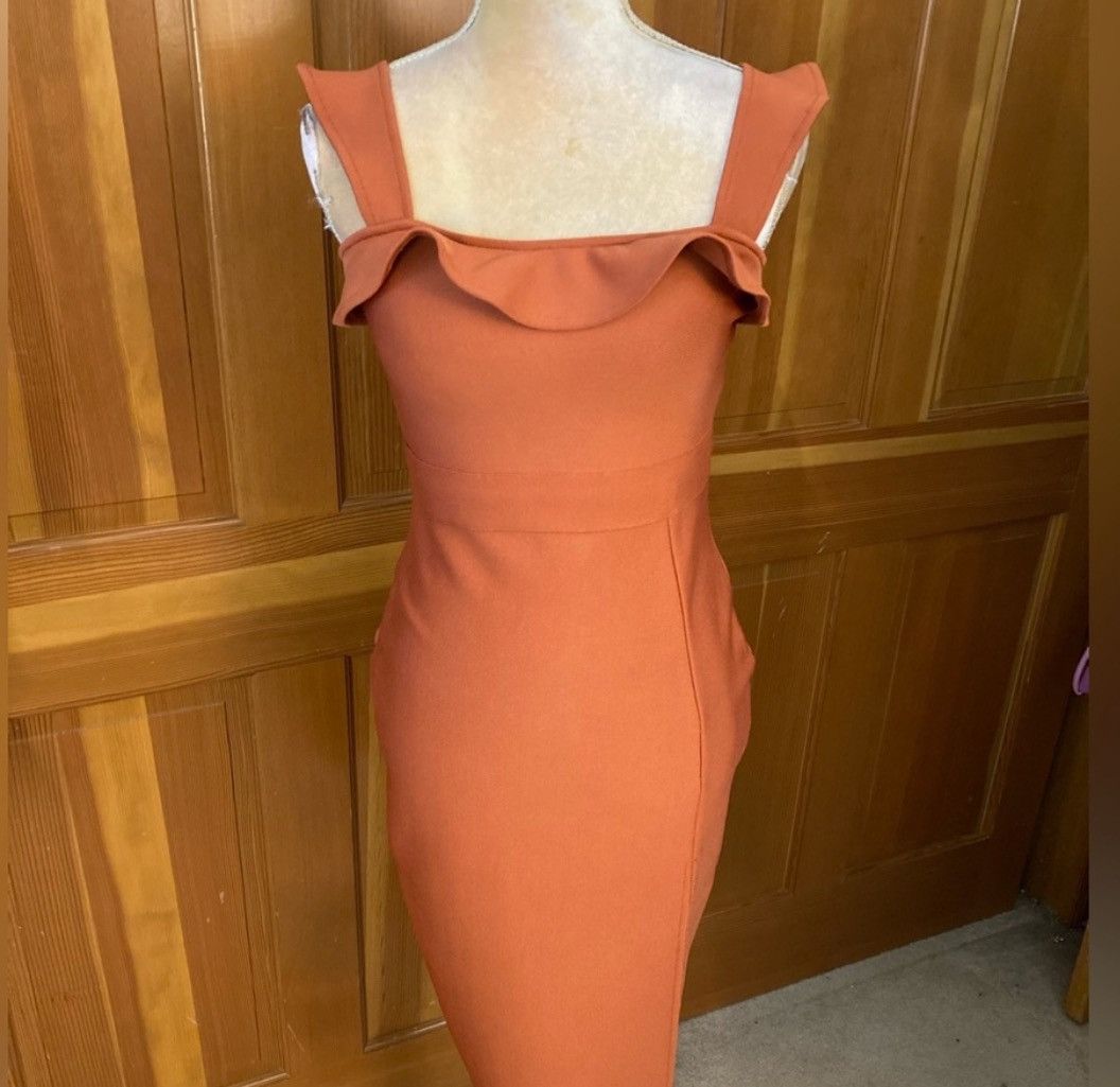 Designer × Other Nwt, Lavishly Paris Women’s Ruffle Trim Bandage Dress. Size M / US 6-8 / IT 42-44 - 9 Thumbnail