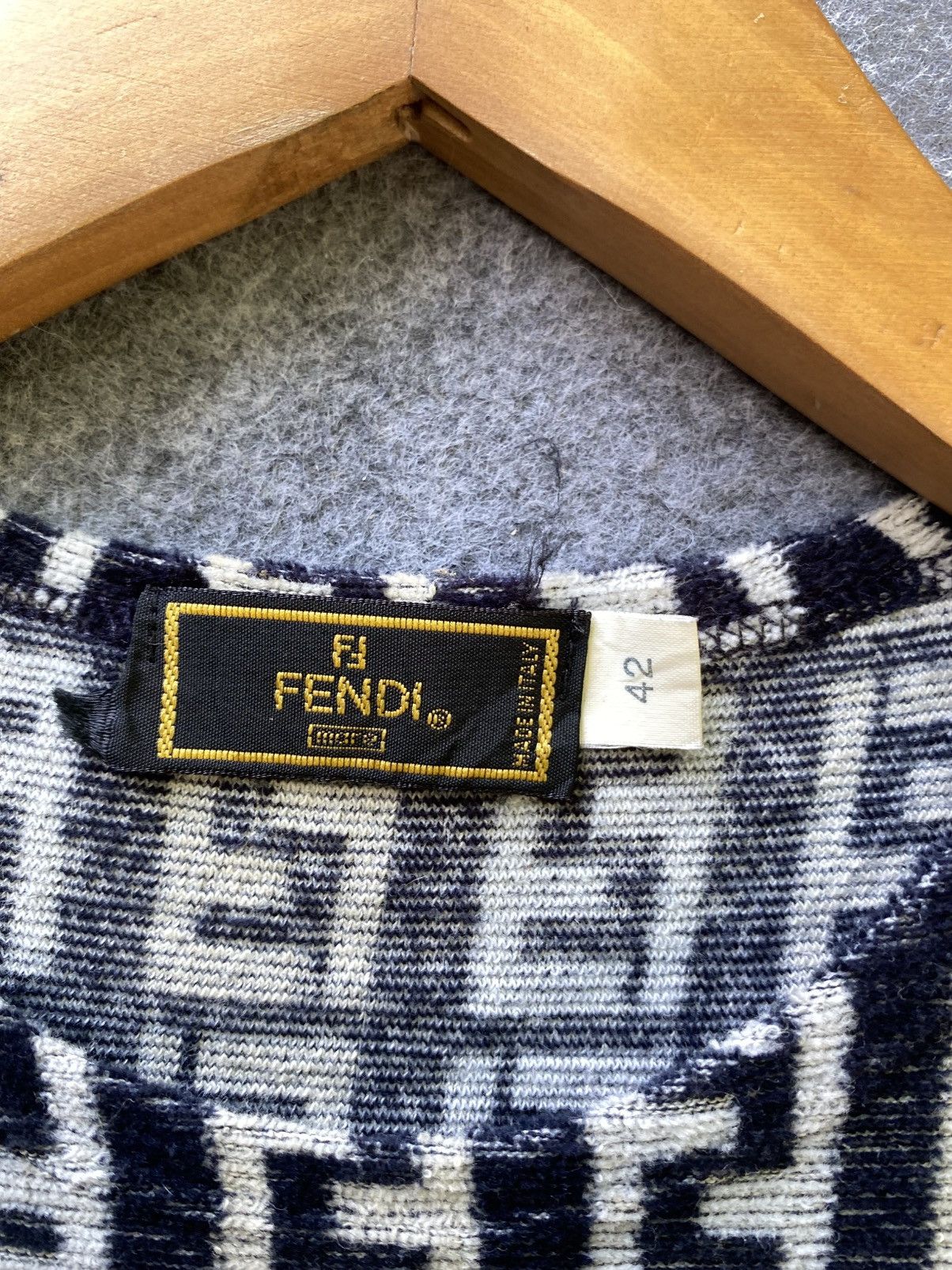 Fendi Fendi monogram crop top Size M / US 6-8 / IT 42-44 - 5 Thumbnail