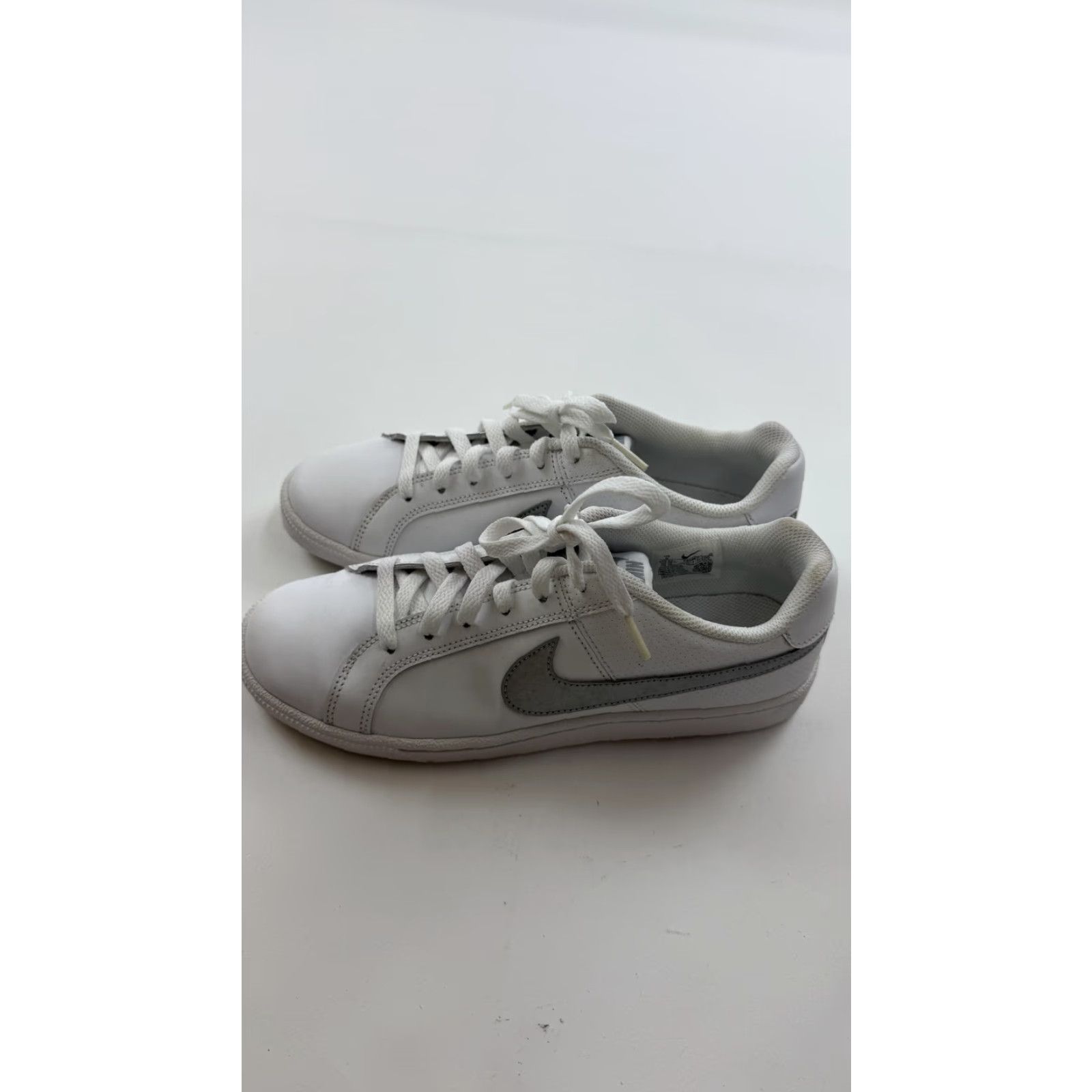 Nike Nike Court Royale Shoes Womens Size 9 Classic Low Top 749867-100 Sneaker Size M / US 6-8 / IT 42-44 - 8 Thumbnail
