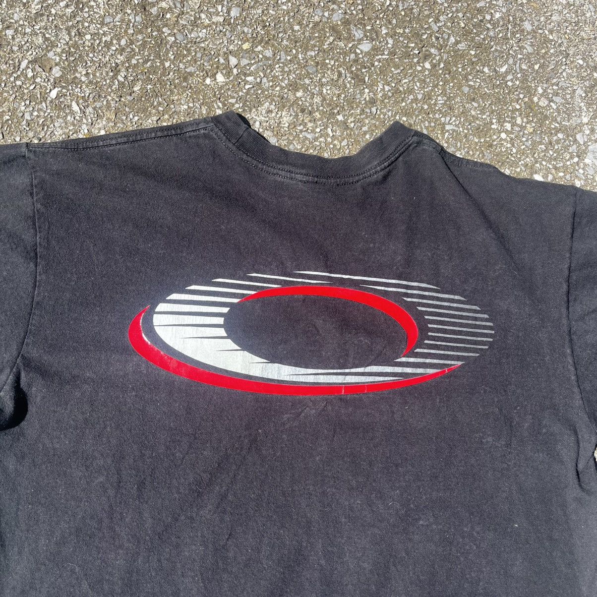 Oakley Oakley softwear shirt with red accent Size US L / EU 52-54 / 3 - 4 Thumbnail