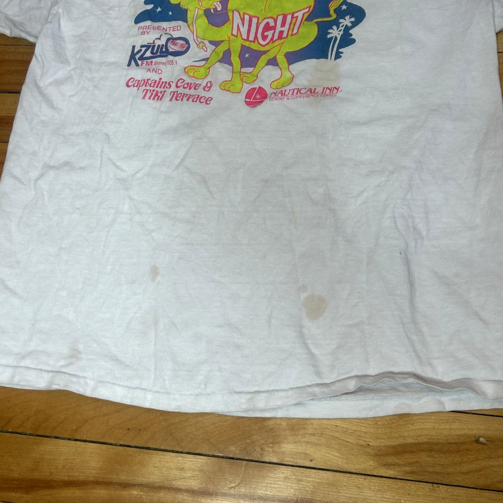 Hanes Vintage 90s Hump Day T-Shirt Large Size US L / EU 52-54 / 3 - 3 Thumbnail