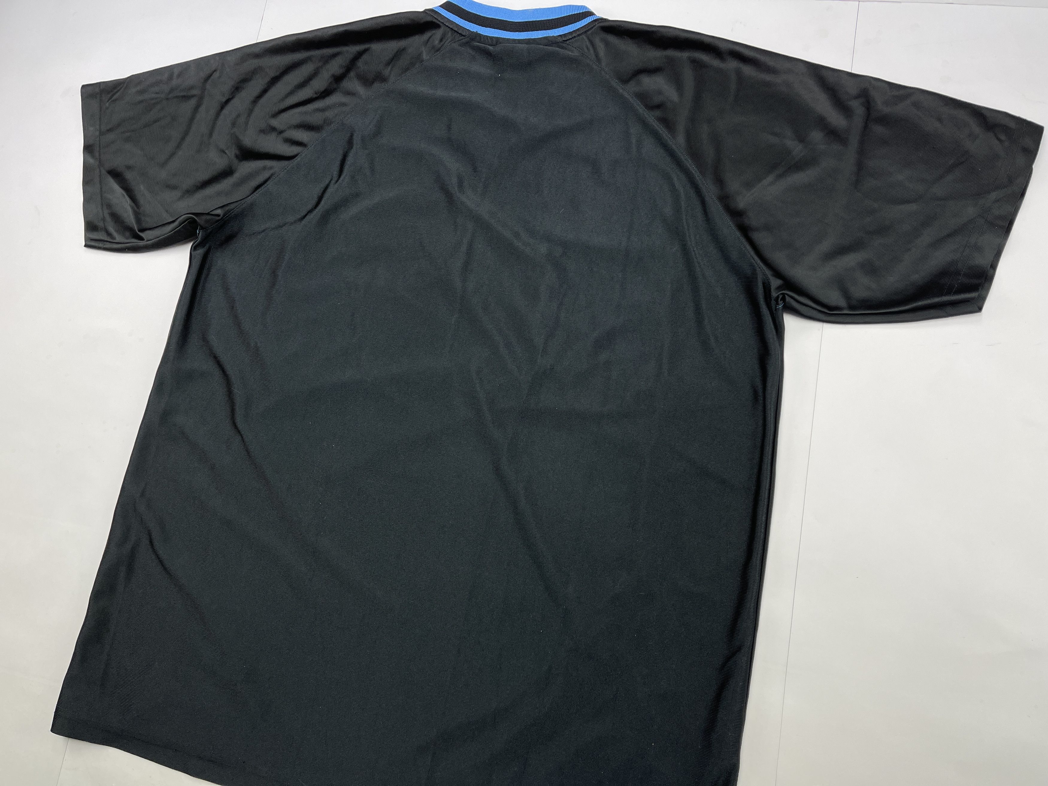 Fubu FUBU jersey, vintage hip hop t-shirt, 90s hip hop skater L Size US L / EU 52-54 / 3 - 7 Thumbnail