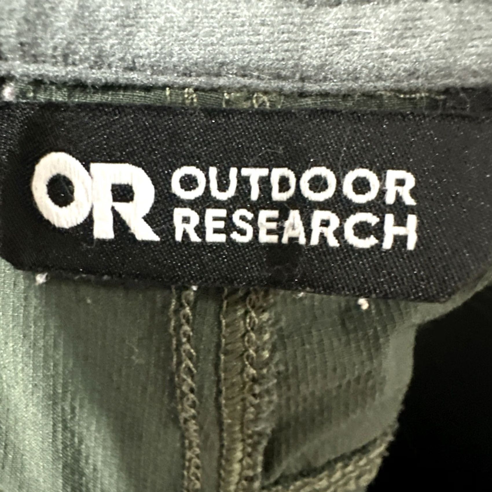 Outdoor Research Outdoor Research Cargo Shorts Men Size 36 Green Logo Stretch Cargo Pocket Casual Travel Hiking Outdoors Size US 36 / EU 52 - 7 Thumbnail