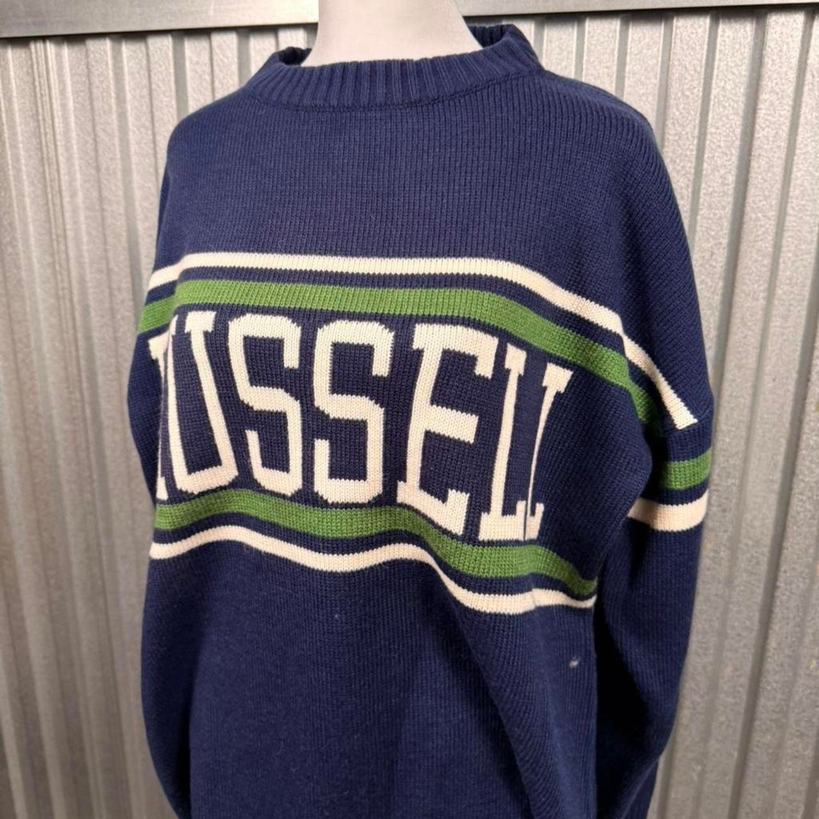Russell Athletic Russell athletic navy blue sweater Size US L / EU 52-54 / 3 - 2 Thumbnail