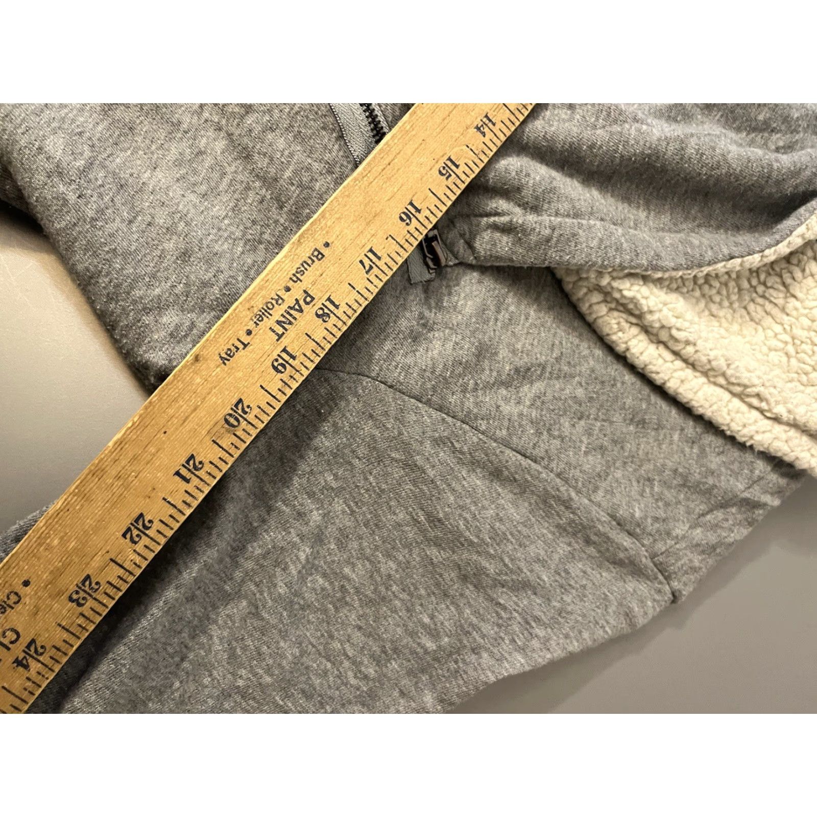 Guess VINTAGE GUESS Faux Shearling Jacket Womens Large Y2K Gray Sherpa Lined Motorcycle Leather Jacket Cre am L Womens? Size L / US 10 / IT 46 - 5 Thumbnail