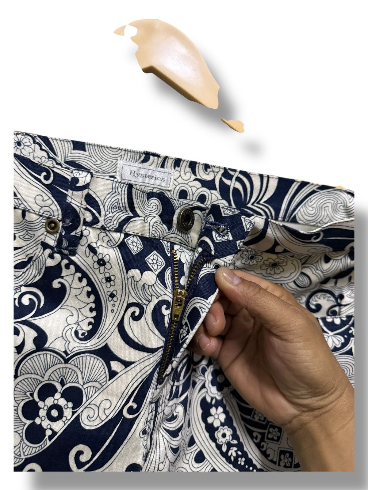 Designer × Hysteric Glamour × Japanese Brand VINTAGE HYSTERIC GLAMOUR BANDANA DESIGN JAPANESE BRAND DENIM Size 31" - 15 Thumbnail