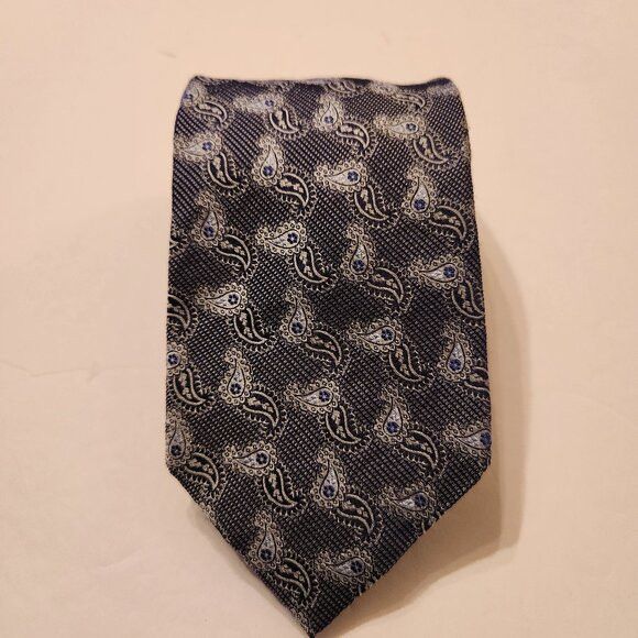 Ermenegildo Zegna Ermenegildo Zegna men's new 100%silk tie 3 1/2" X 59 1/2" Size ONE SIZE - 1 Thumbnail
