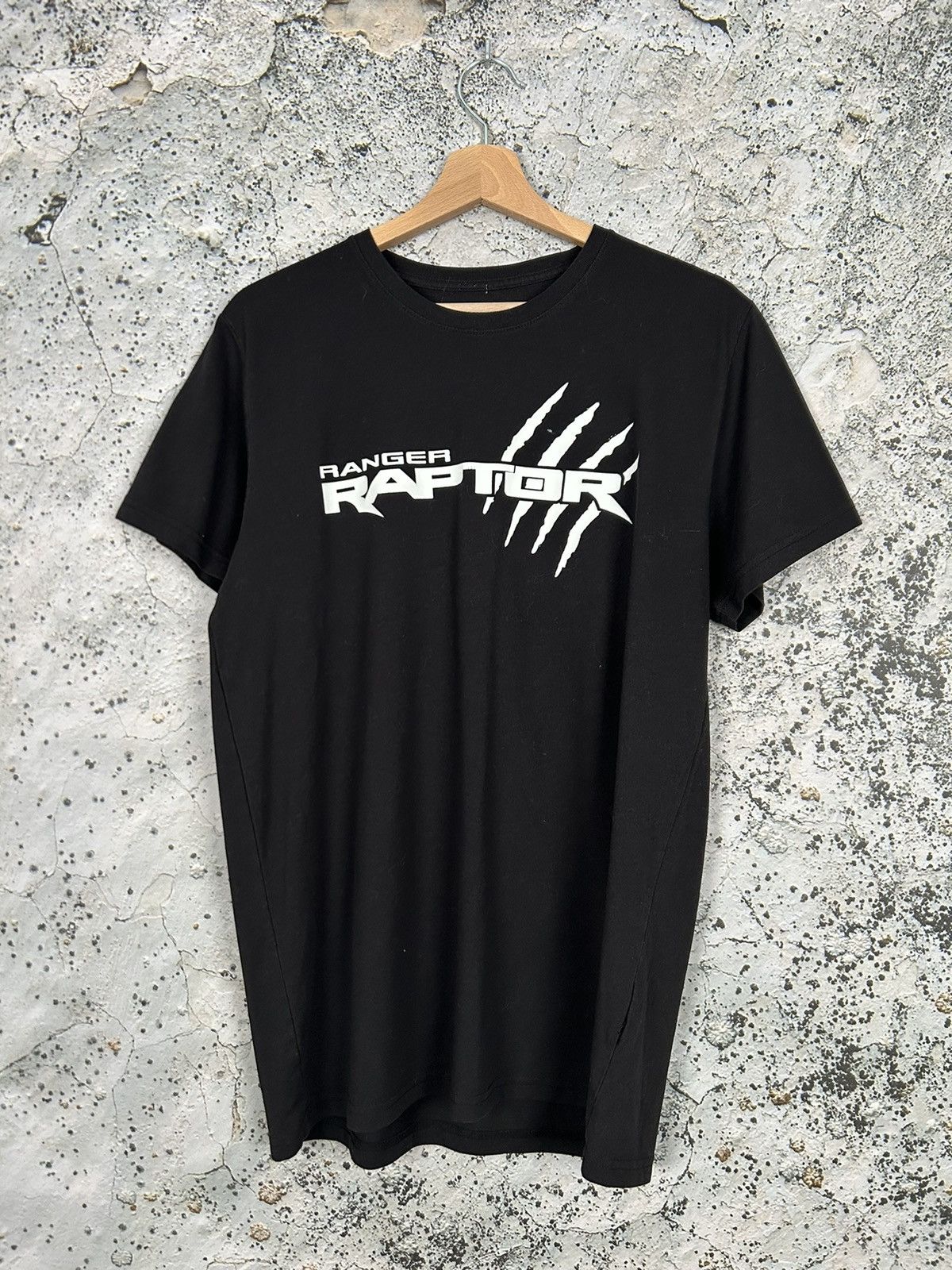 Ford Vintage Ford Ranger Raptor Racing Graphic Tee Size US L / EU 52-54 / 3 - 1 Thumbnail