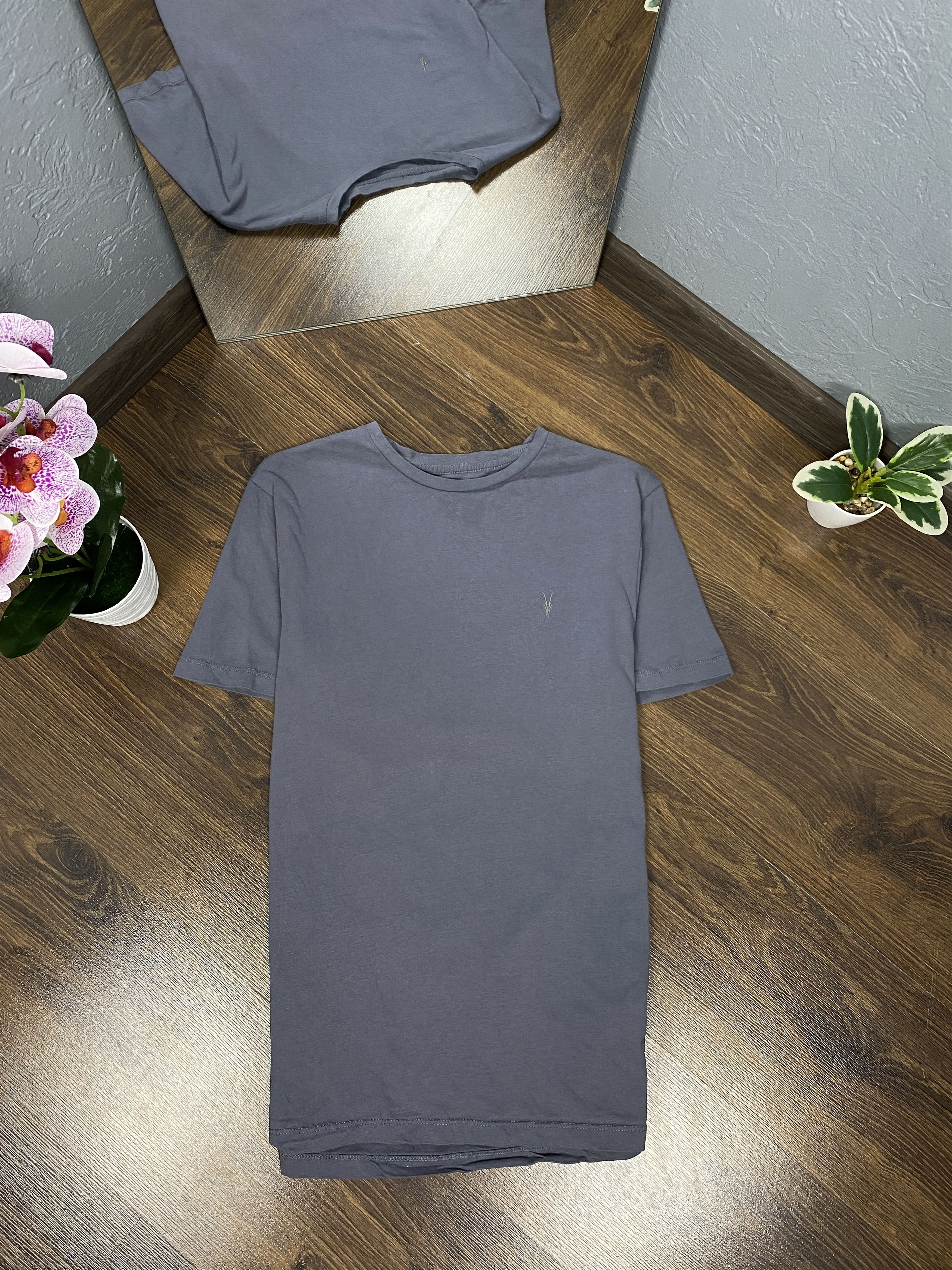 Allsaints Allsaints vintage crew neck t-shirt y2k Size US S / EU 44-46 / 1 - 1 Thumbnail