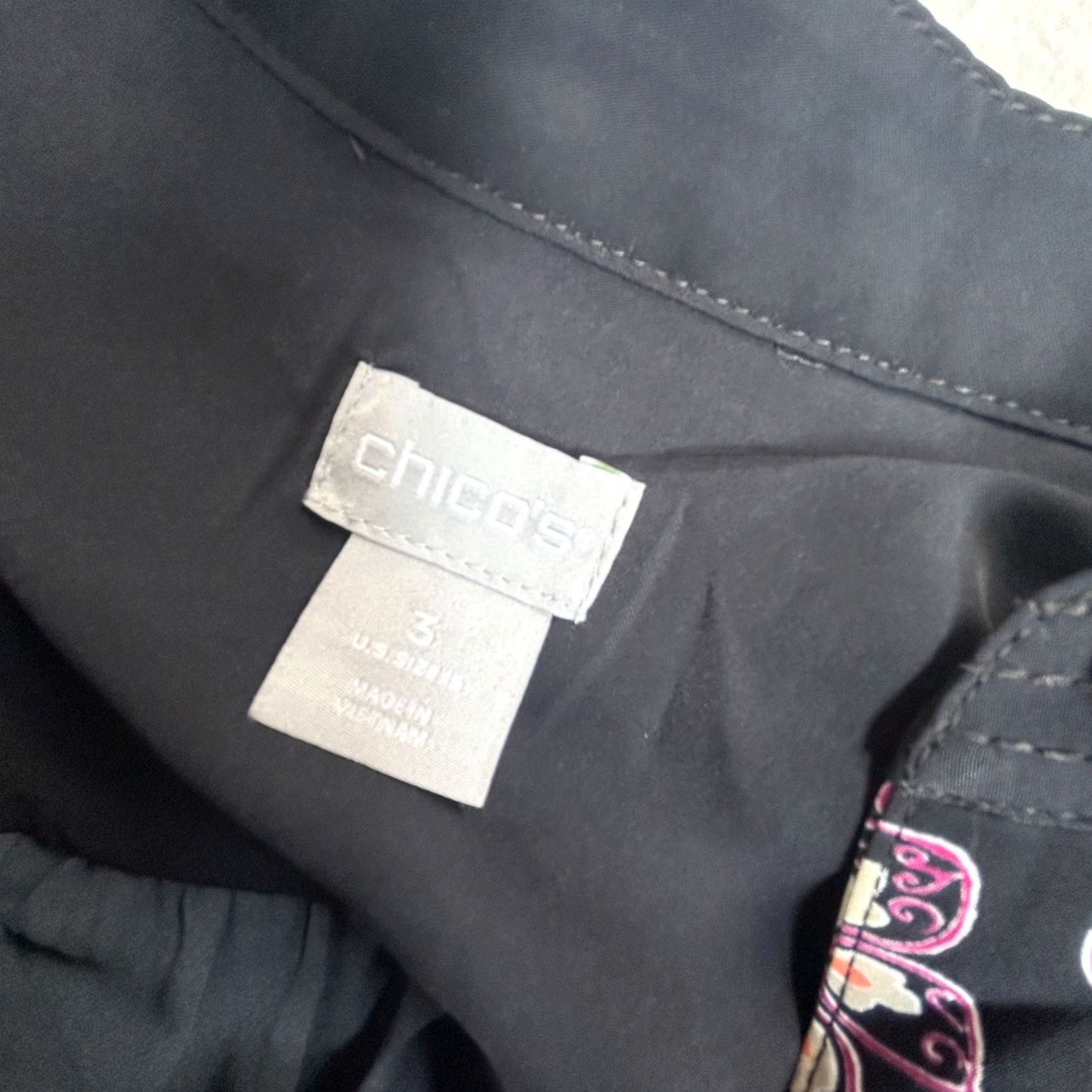 Vintage Chico's Womens Floral Embroidered Button Down Tunic Top Size 3 U.S. 16 Black Pink Shirt Womens Size XS / US 0-2 / IT 36-38 - 3 Thumbnail