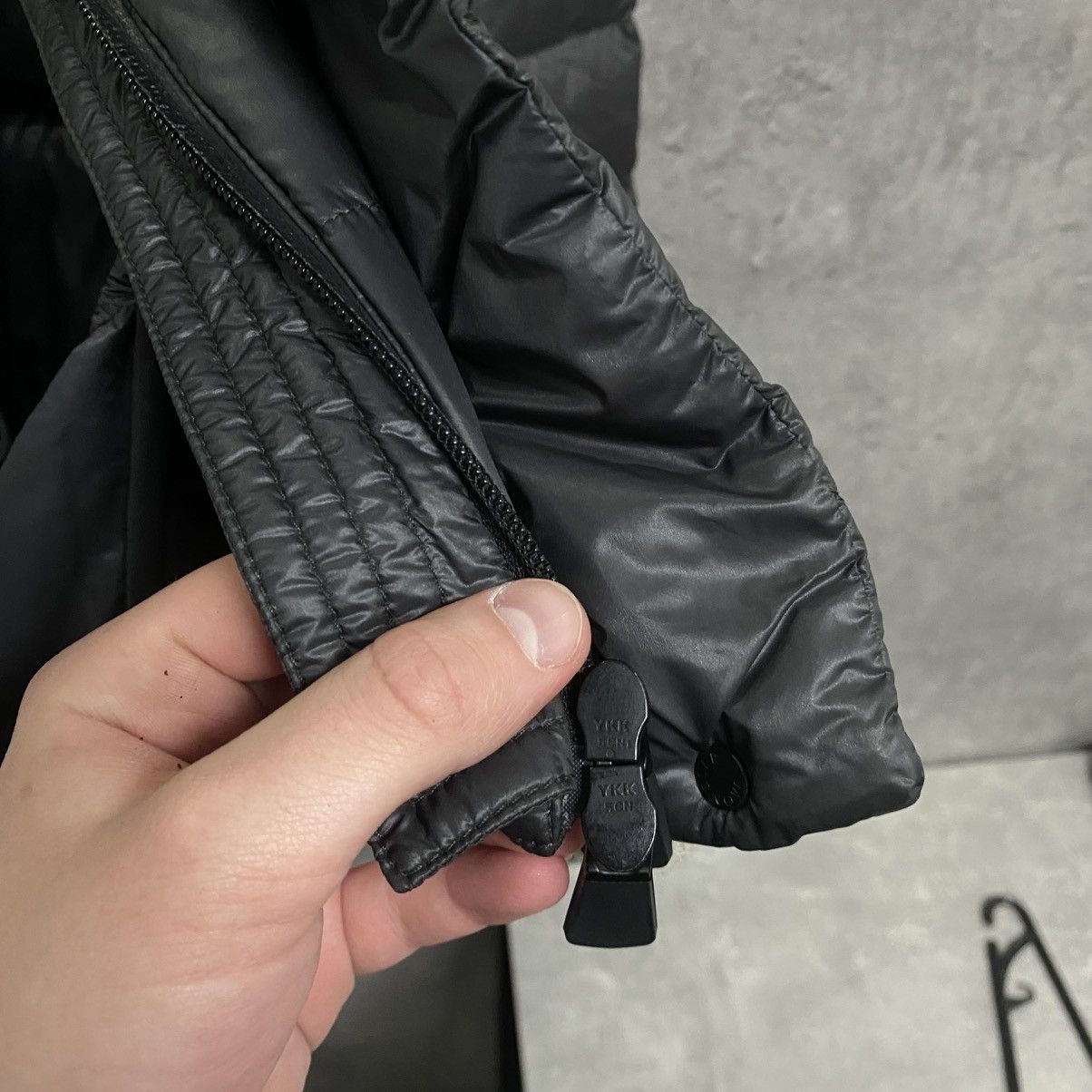 Moncler Vintage Moncler Grenoble Down Puffer Jacket Size XS / US 0-2 / IT 36-38 - 12 Thumbnail