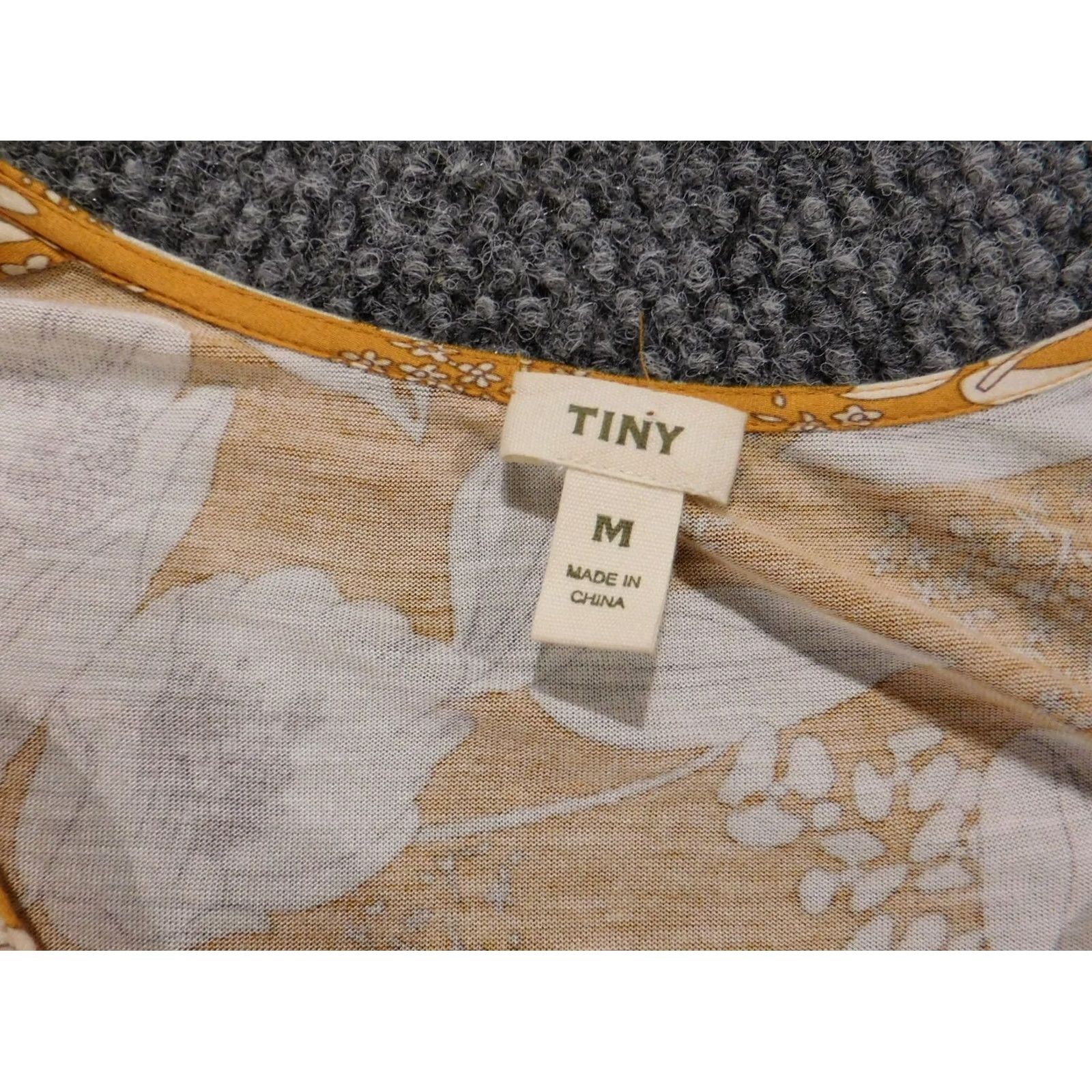 Vintage Tiny Tiny Bluse M Women's Yellow Floral Pullover Shrug Dolman Short Sleeve Crew Neck Rayon Casual Stretch Regular Vintage No Size M / US 6-8 / IT 42-44 - 4 Thumbnail