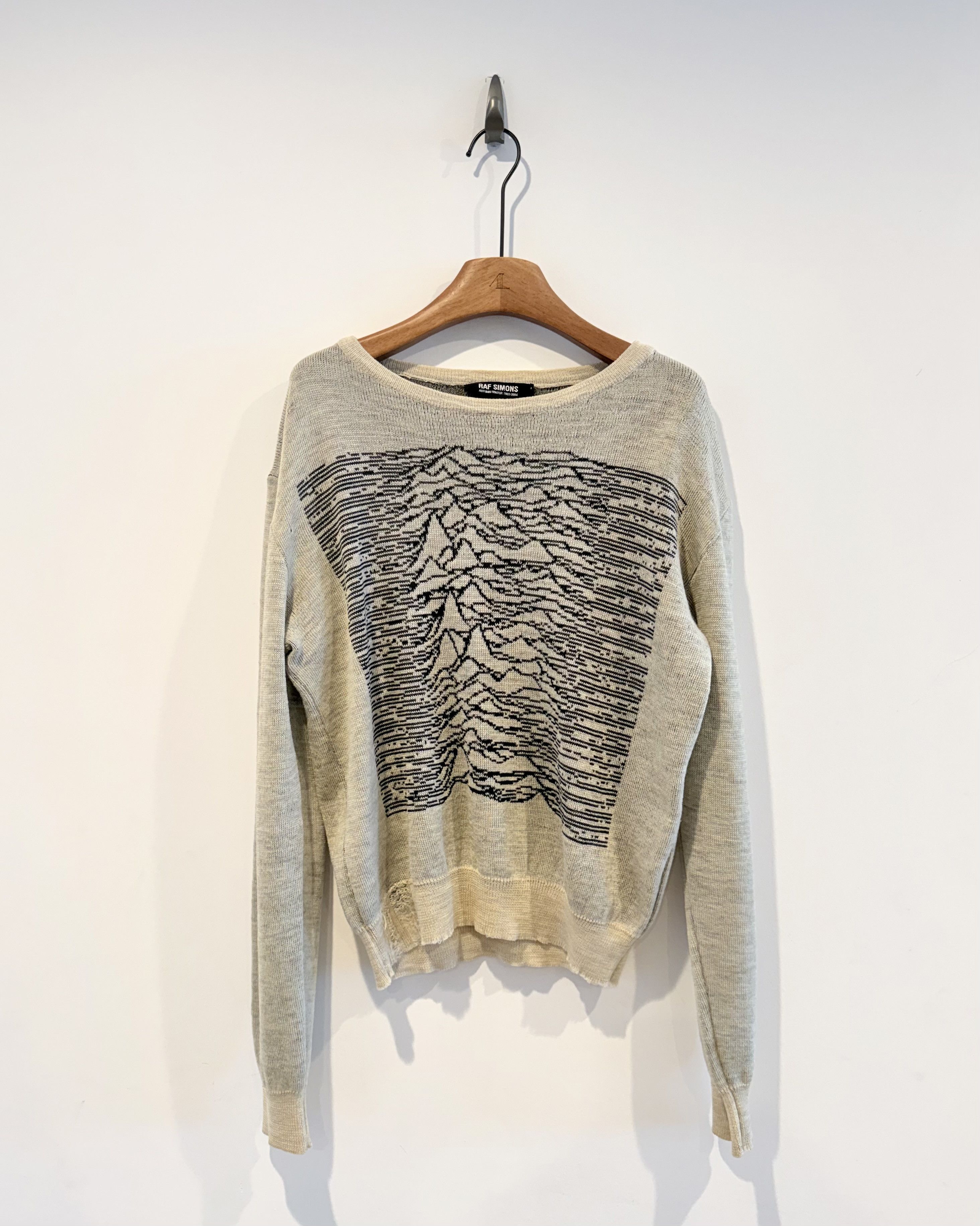 Raf Simons Raf Simons Aw2003 Closer Unknown Pleasures Sweater Size US M / EU 48-50 / 2 - 1 Thumbnail
