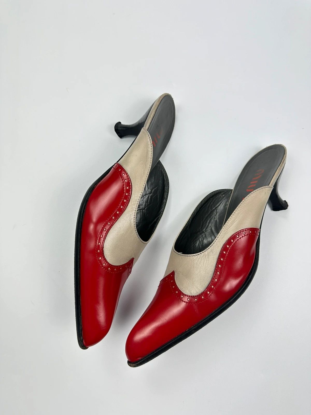 Miu Miu Miu Miu 90’s Red Leather Mules Pumps Kitten Heels Size US 6 / IT 36 - 5 Thumbnail
