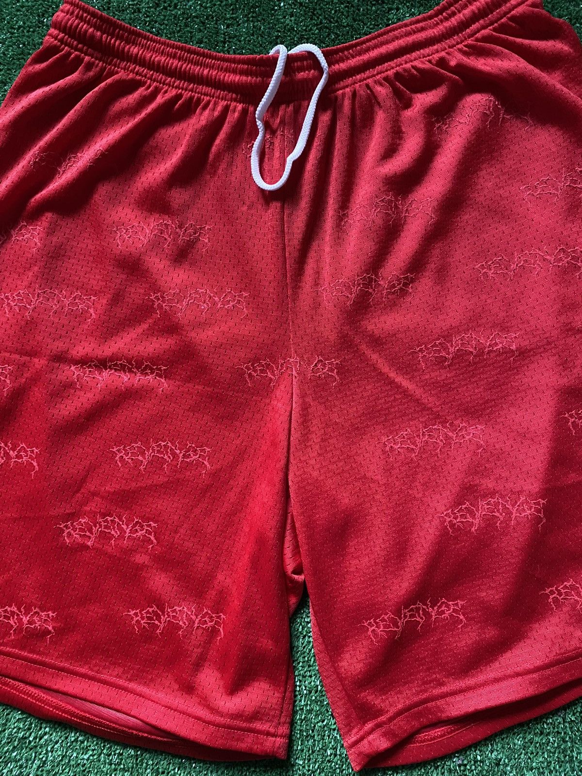 Revenge Revenge XXXTentacion 2017 OG Massacre Red Shorts Size US 38 / EU 54 - 5 Thumbnail