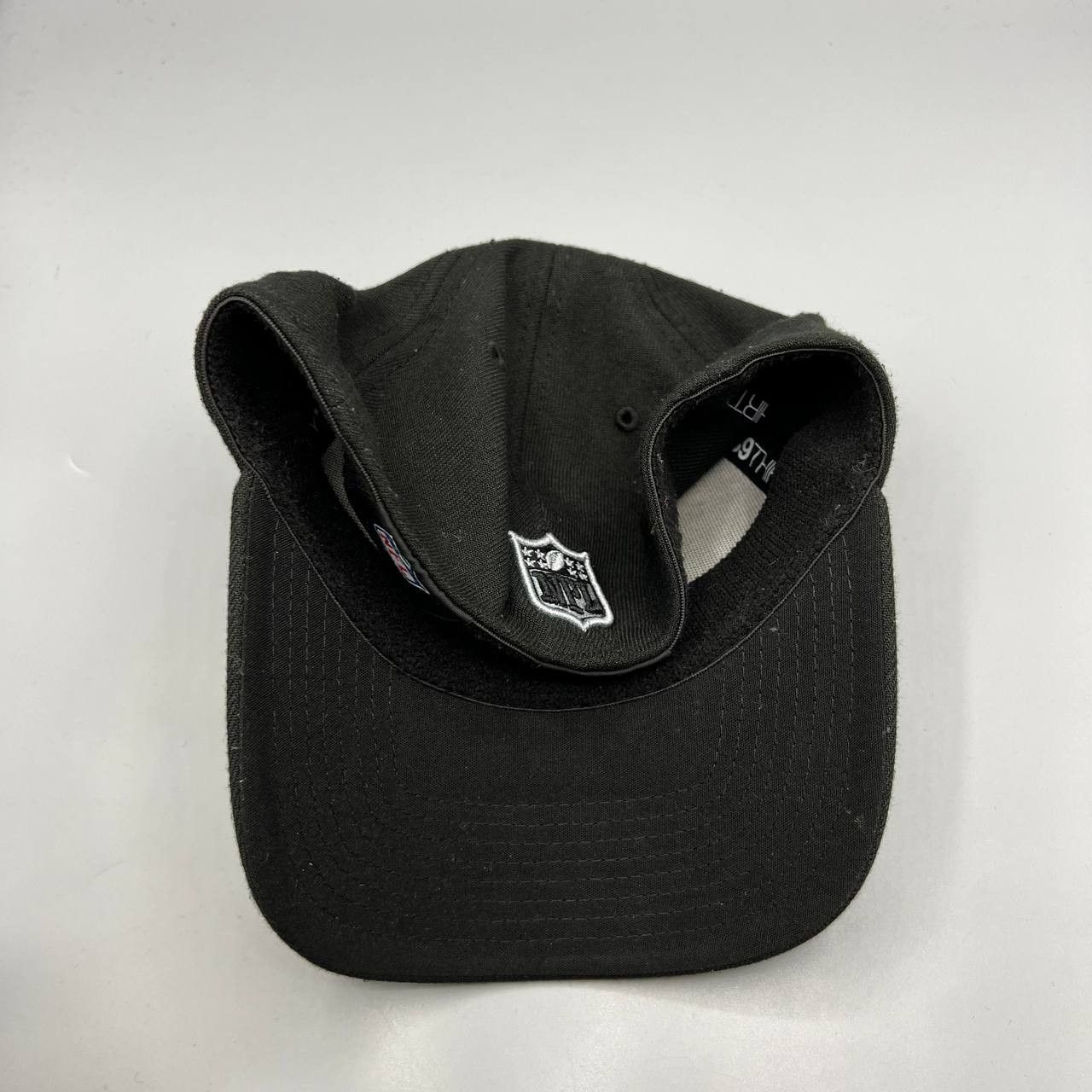 New Era Las Vegas Raiders Hat Men 39Thirty New Era Fitted Cap M-L Size ONE SIZE - 7 Thumbnail