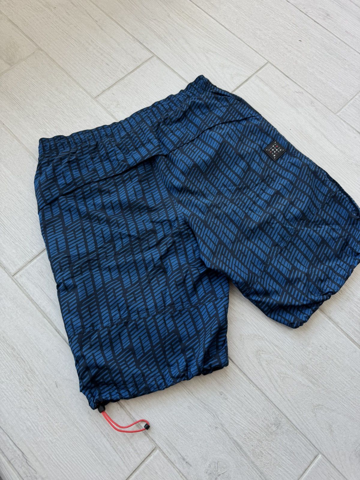 Nike Nike Variant Techwear Cargo Shorts Gorpcore Pattern Size US 32 / EU 48 - 12 Thumbnail
