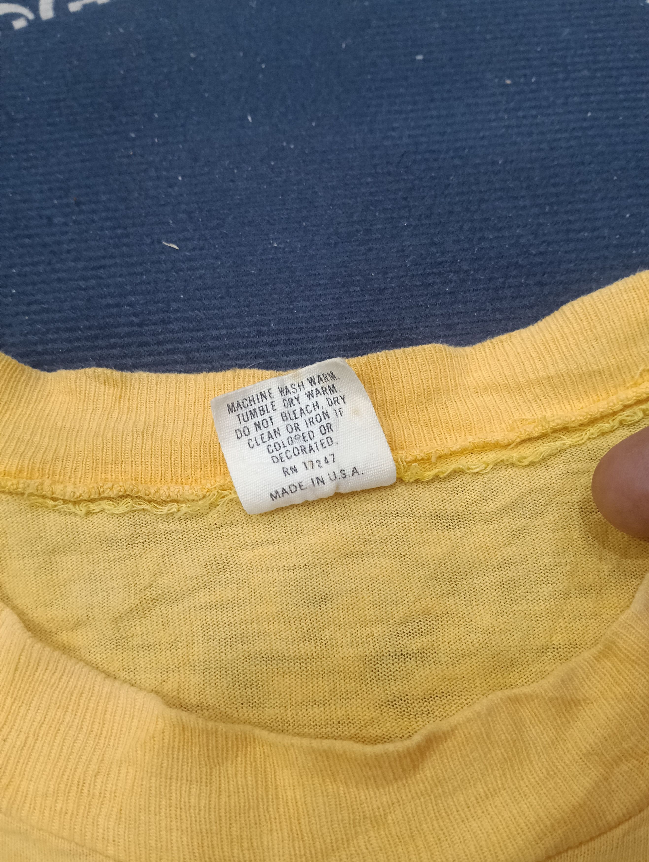 Vintage Rare Vintage 70s Thrashed Heineken Pocket Tee Size US M / EU 48-50 / 2 - 6 Thumbnail