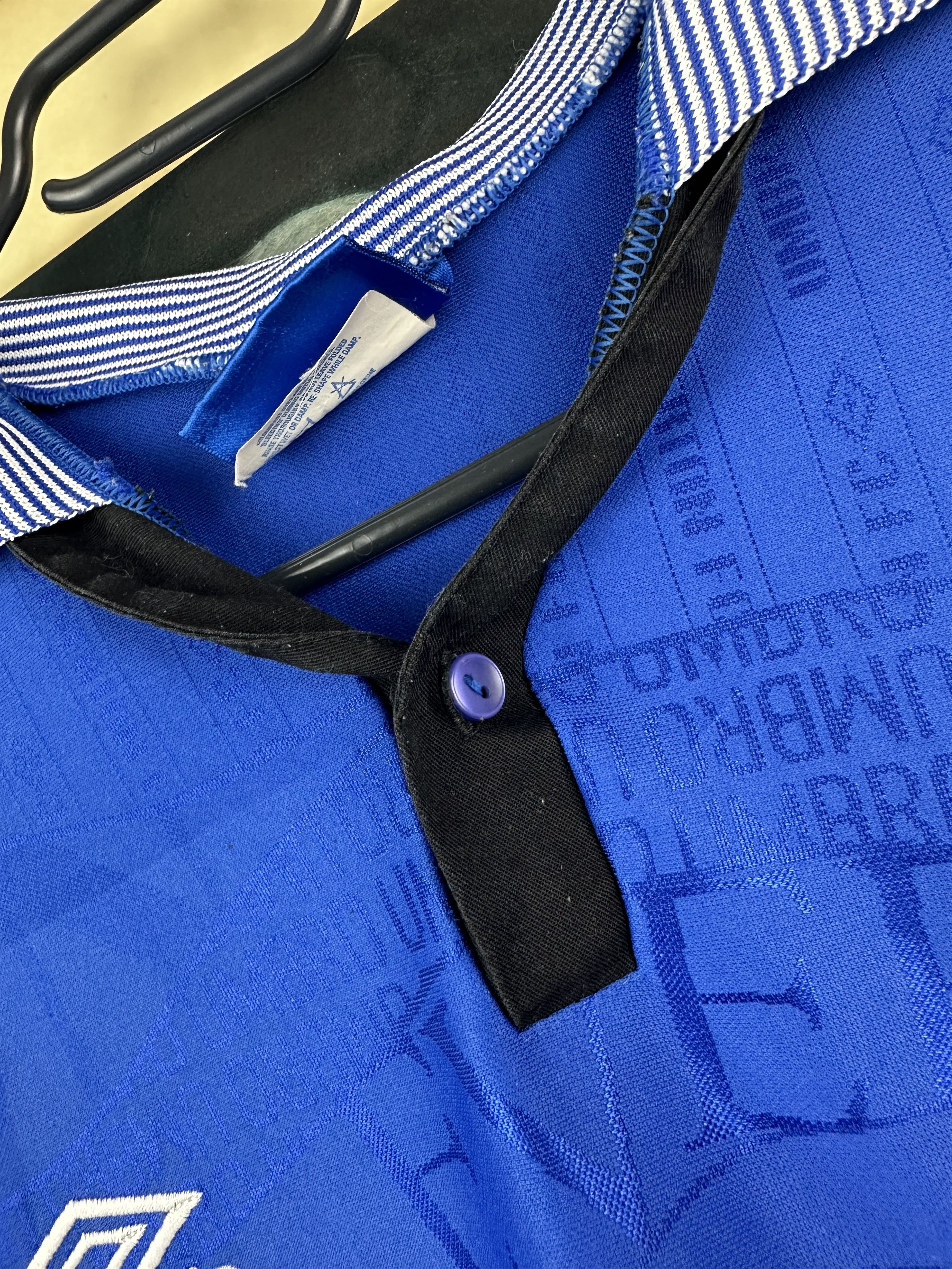 Umbro × Vintage Everton Home football shirt 1995 Soccer Umbro Jersey Rare Size US XL / EU 56 / 4 - 10 Thumbnail