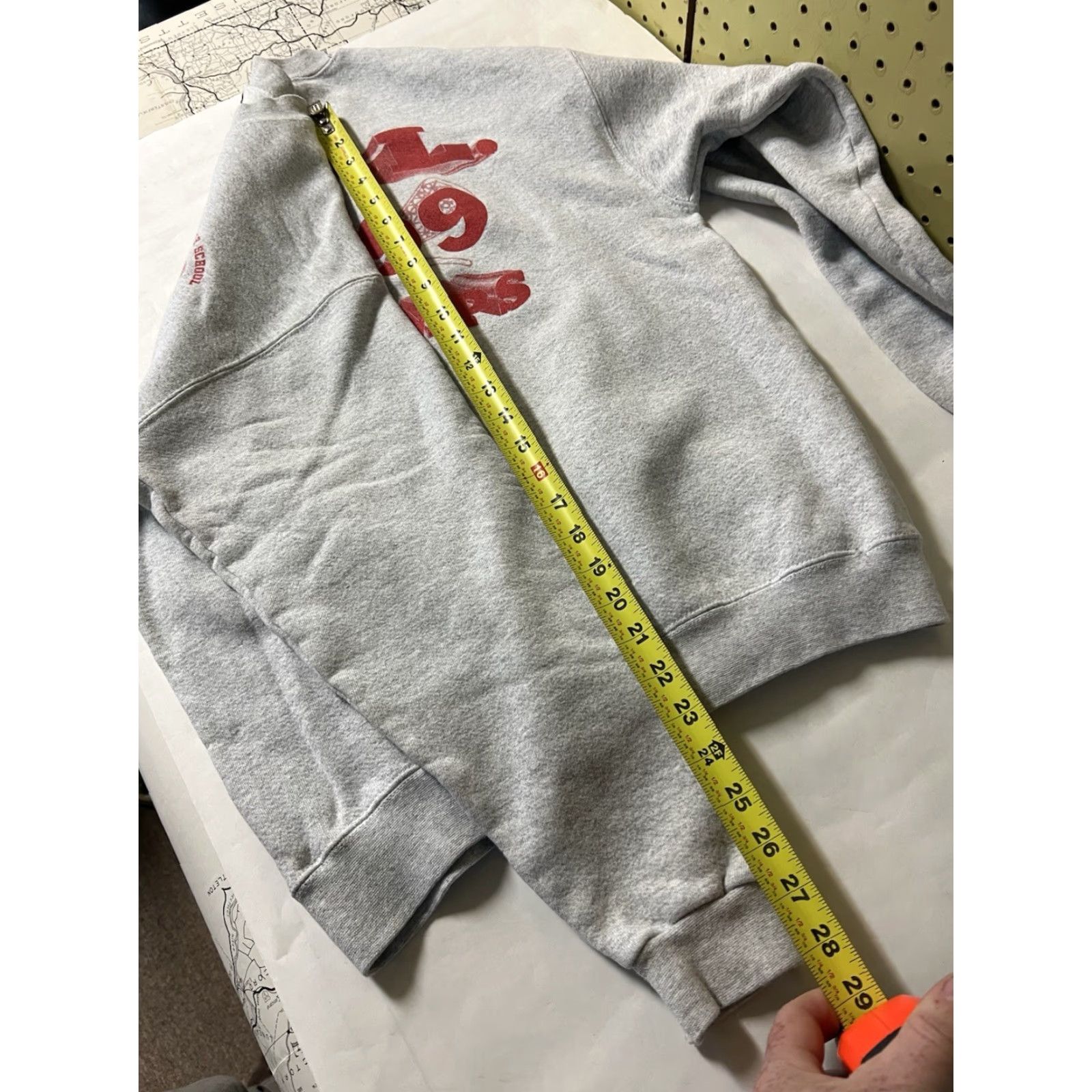 Lee VINTAGE Lee Sweatshirt Crewneck Lacrosse Gray M Vermont Girls Mens Women Unisex Adults Cotton Blend Pullover Long Sleeve Shirt 90s School Size US M / EU 48-50 / 2 - 6 Thumbnail