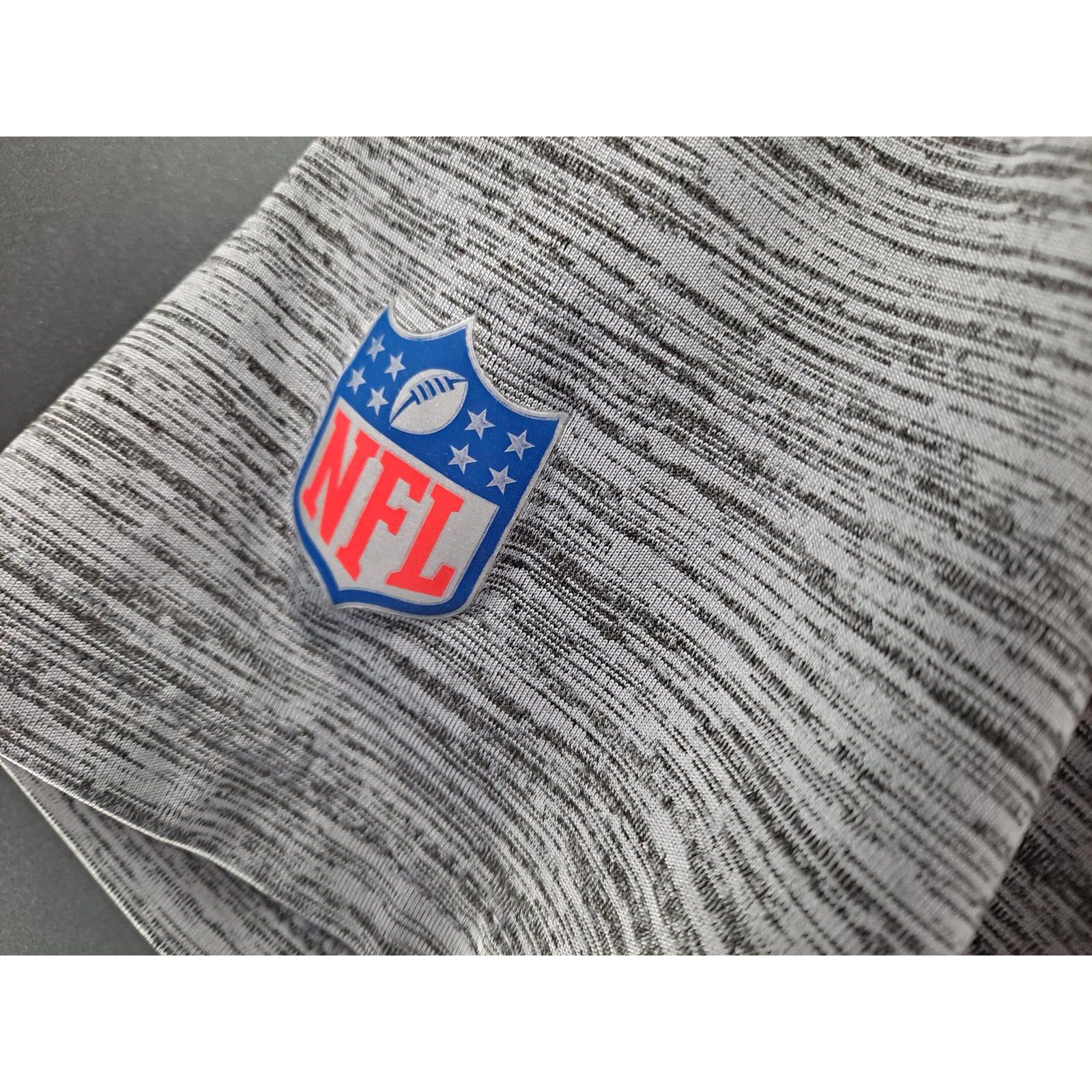 NFL New York Jets Dry Fit NFL and Nike tee with Logos on Sleeves Size US XL / EU 56 / 4 - 4 Thumbnail