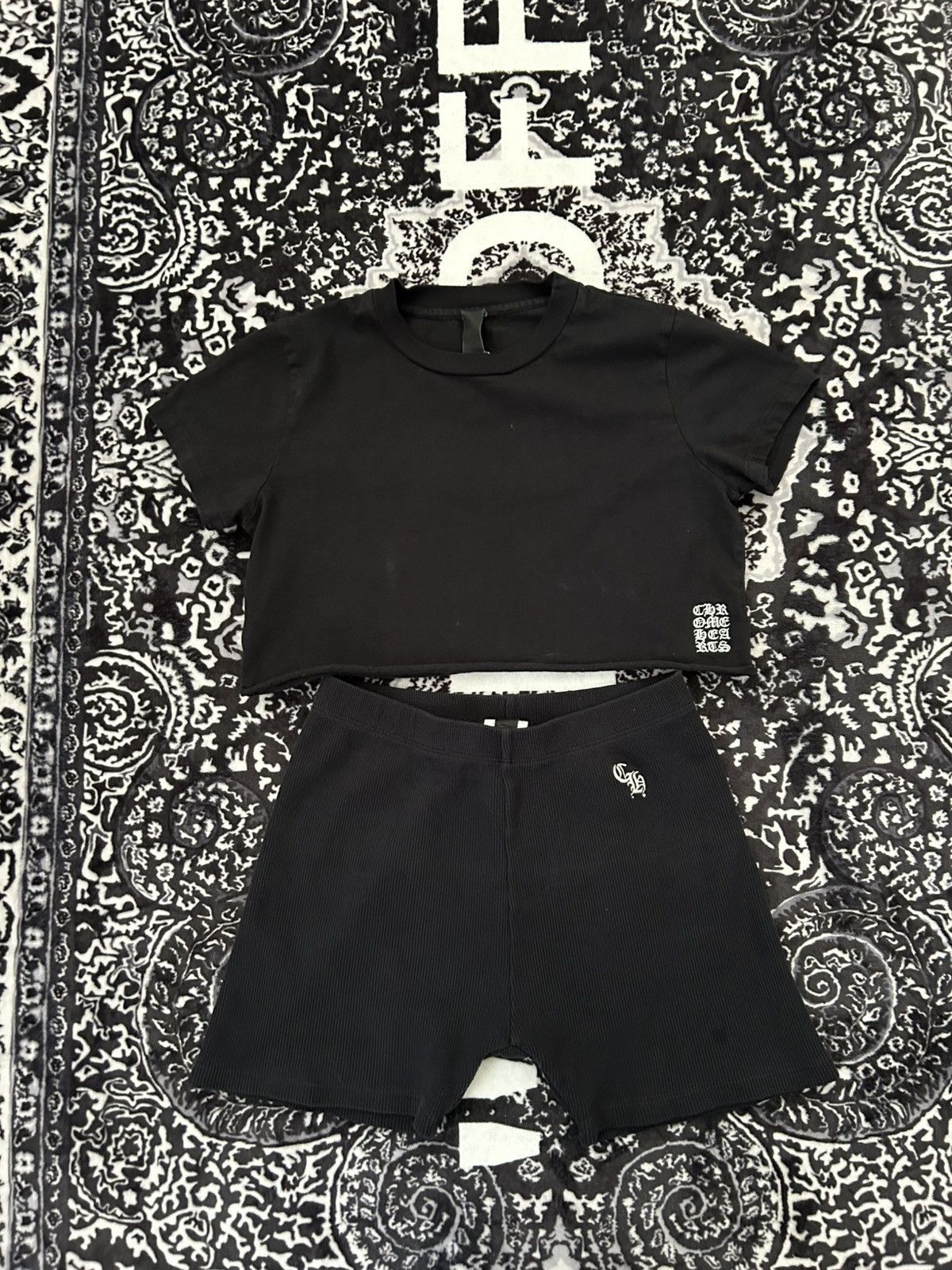 Chrome Hearts Chrome Hearts Womens vertical logo crop top size S Size S / US 4 / IT 40 - 1 Thumbnail