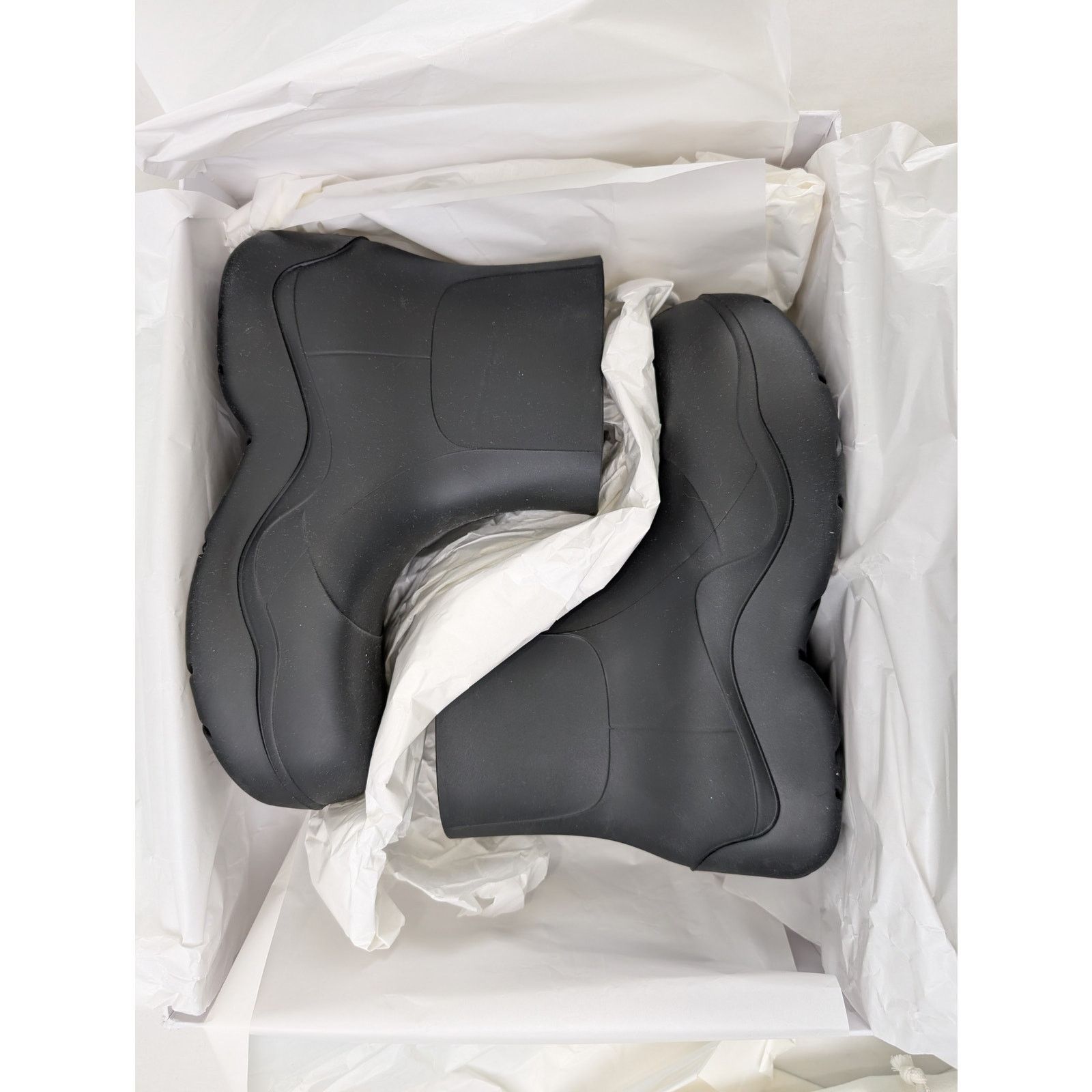 Bottega Veneta o1rshd1 Q:4 / Matt Rubber Puddle Ankle Boots in Black 44 Size US 11 / EU 44 - 13 Thumbnail