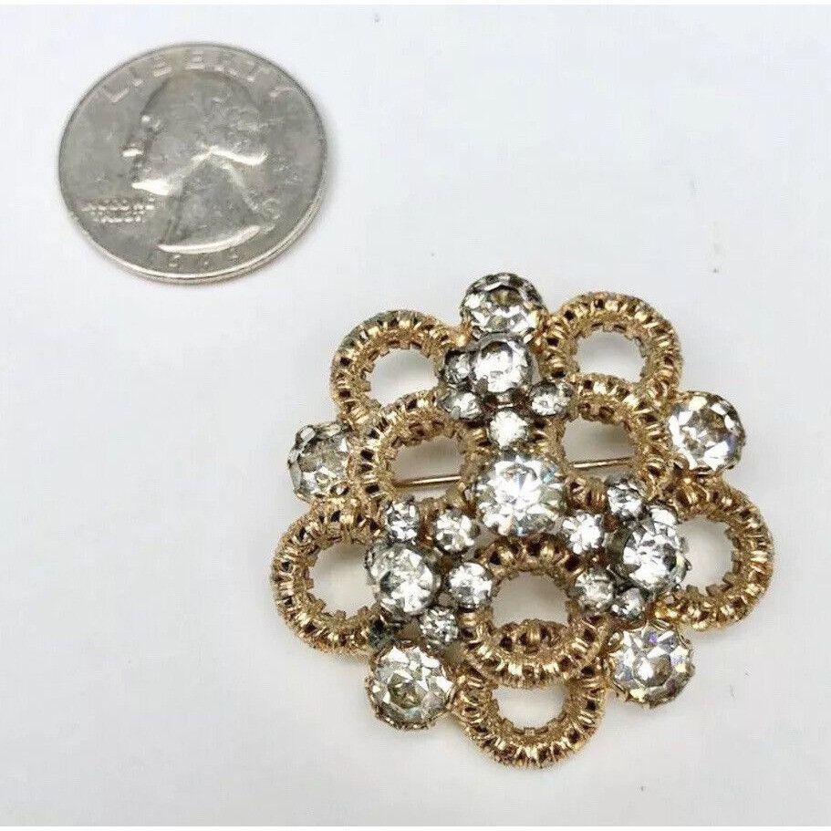 Vintage Vintage Kramer of New York Glass Rhinestone Flower Brooch Pi Size ONE SIZE - 1 Thumbnail