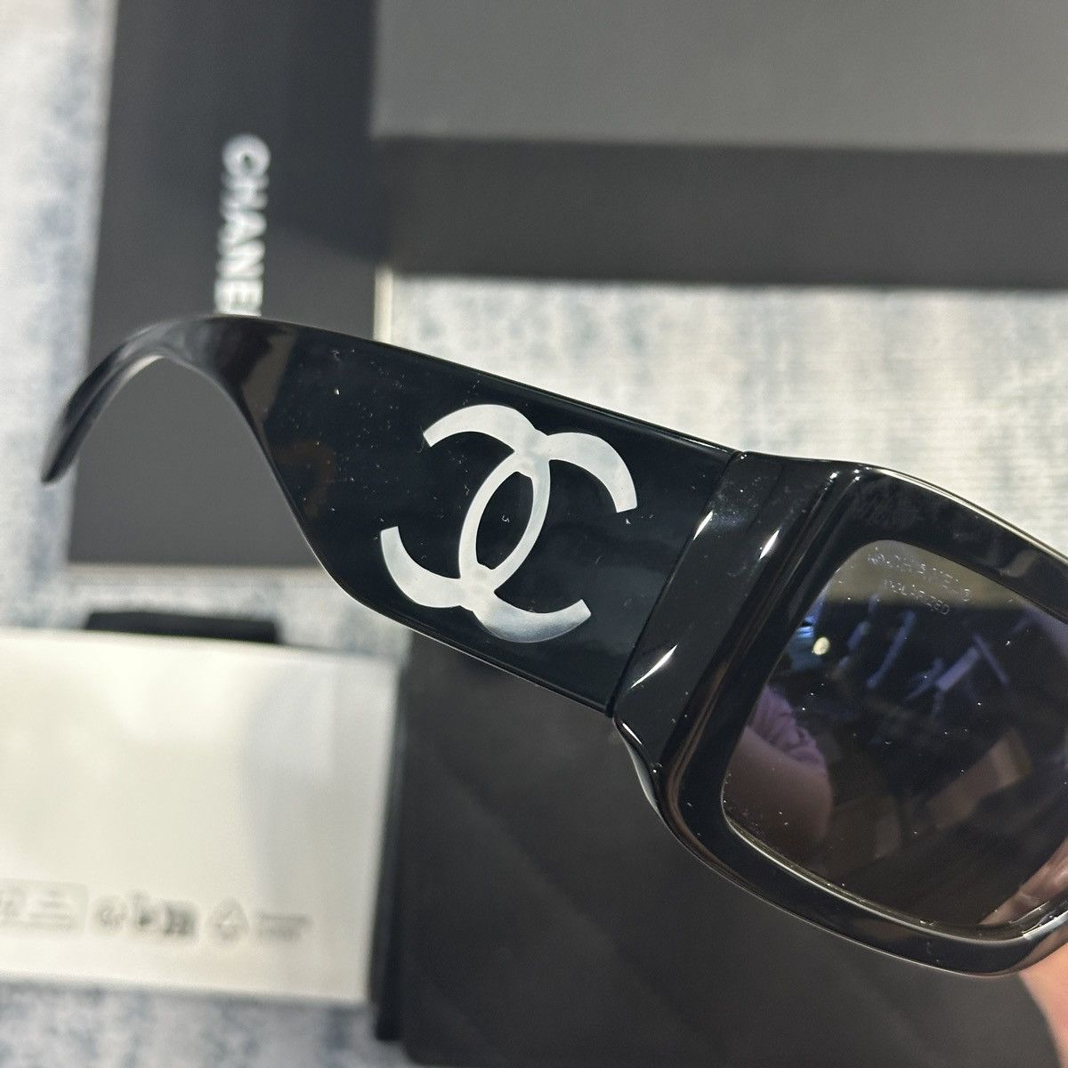 Chanel CHANEL 0CH5526 C501W1 SUNGLASSES Size ONE SIZE - 5 Thumbnail