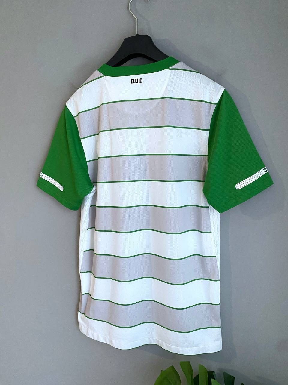 Nike Celtic FC 2011/2012 Away Football Shirt Soccer Jersey Size S Size US S / EU 44-46 / 1 - 11 Thumbnail