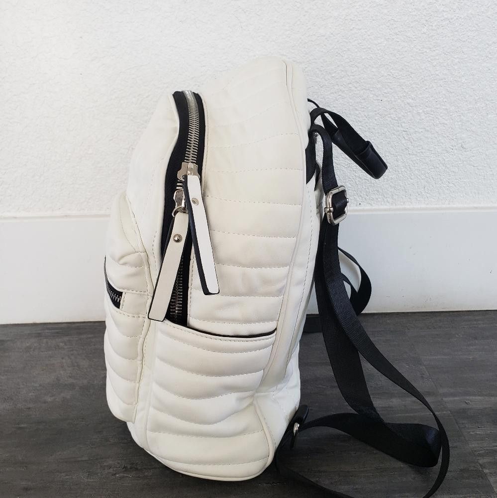 Neiman Marcus White Neiman Marcus Linear Quilted Backpack Size ONE SIZE - 2 Thumbnail