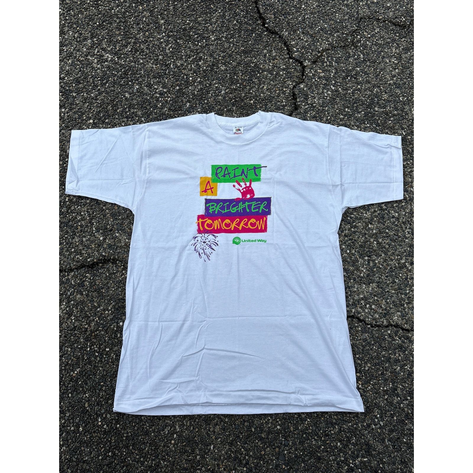 Fruit Of The Loom Vtg “Paint a Brighter tomorrow” United Way Hospital Shirt XL Size US XL / EU 56 / 4 - 1 Thumbnail