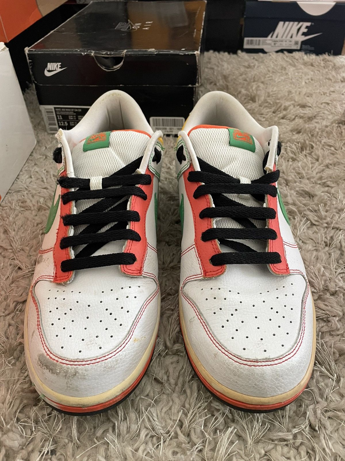 Nike SB Nike Dunk Low 6.0 White Rasta Size US 11 / EU 44 - 4 Thumbnail