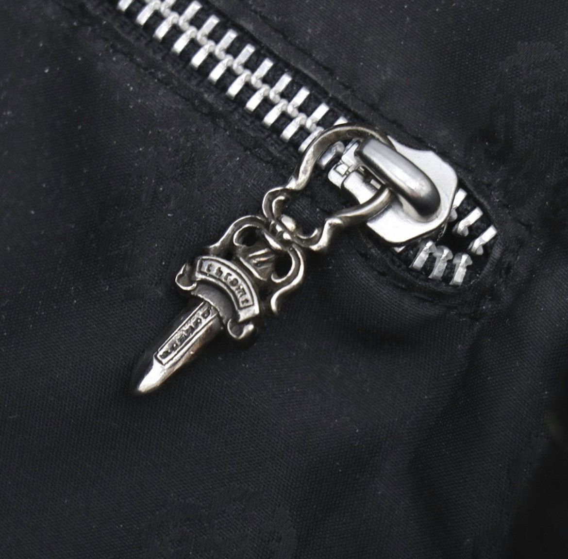 Chrome Hearts Chrome Hearts Cemetery Cross Patch Double Snap Tote Bag Size ONE SIZE - 9 Thumbnail
